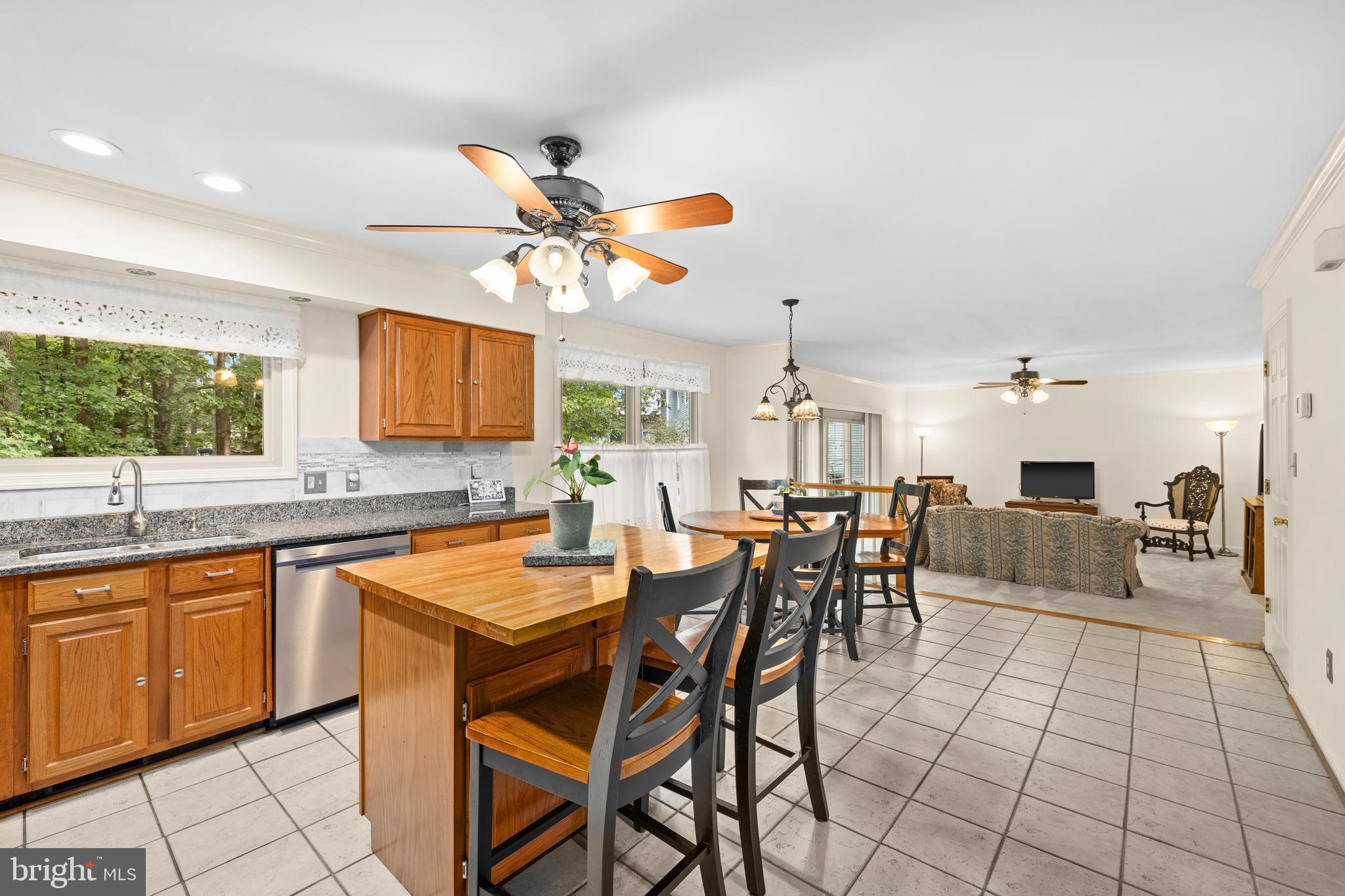 FOX POINT - Residential