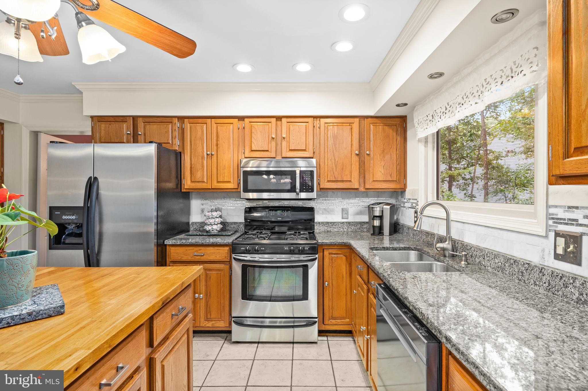 FOX POINT - Residential