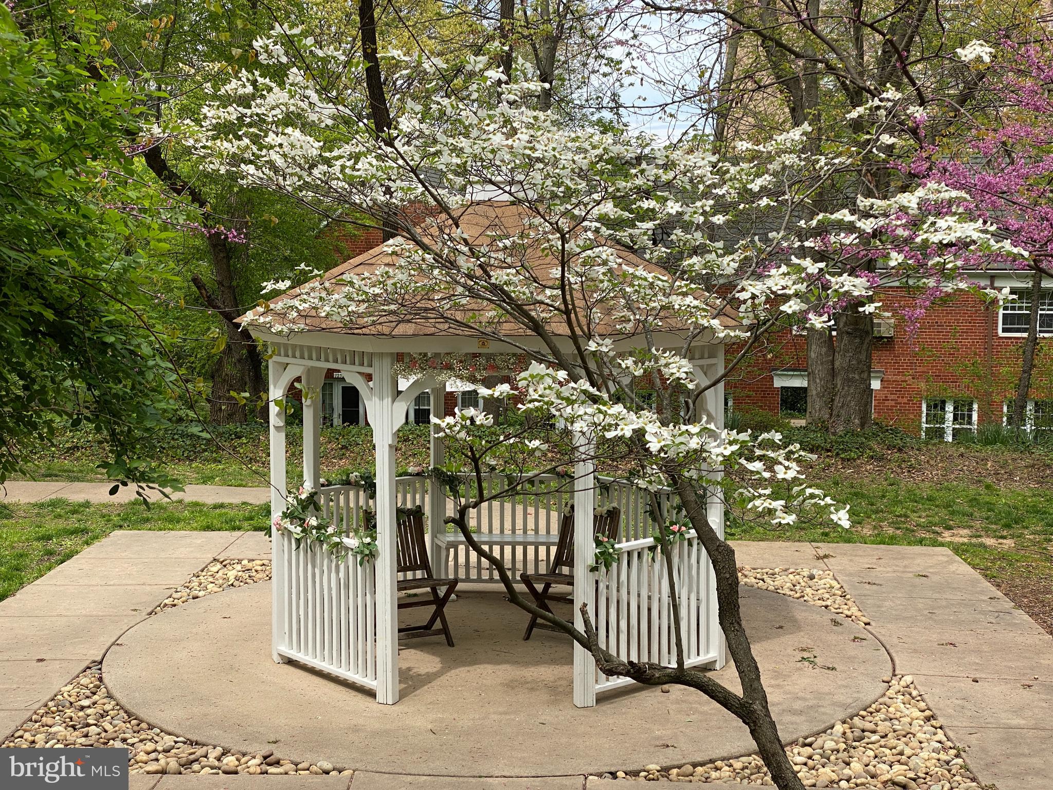 PARKFAIRFAX - Residential Lease