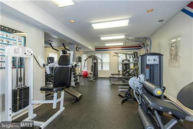 PARKFAIRFAX - Residential Lease