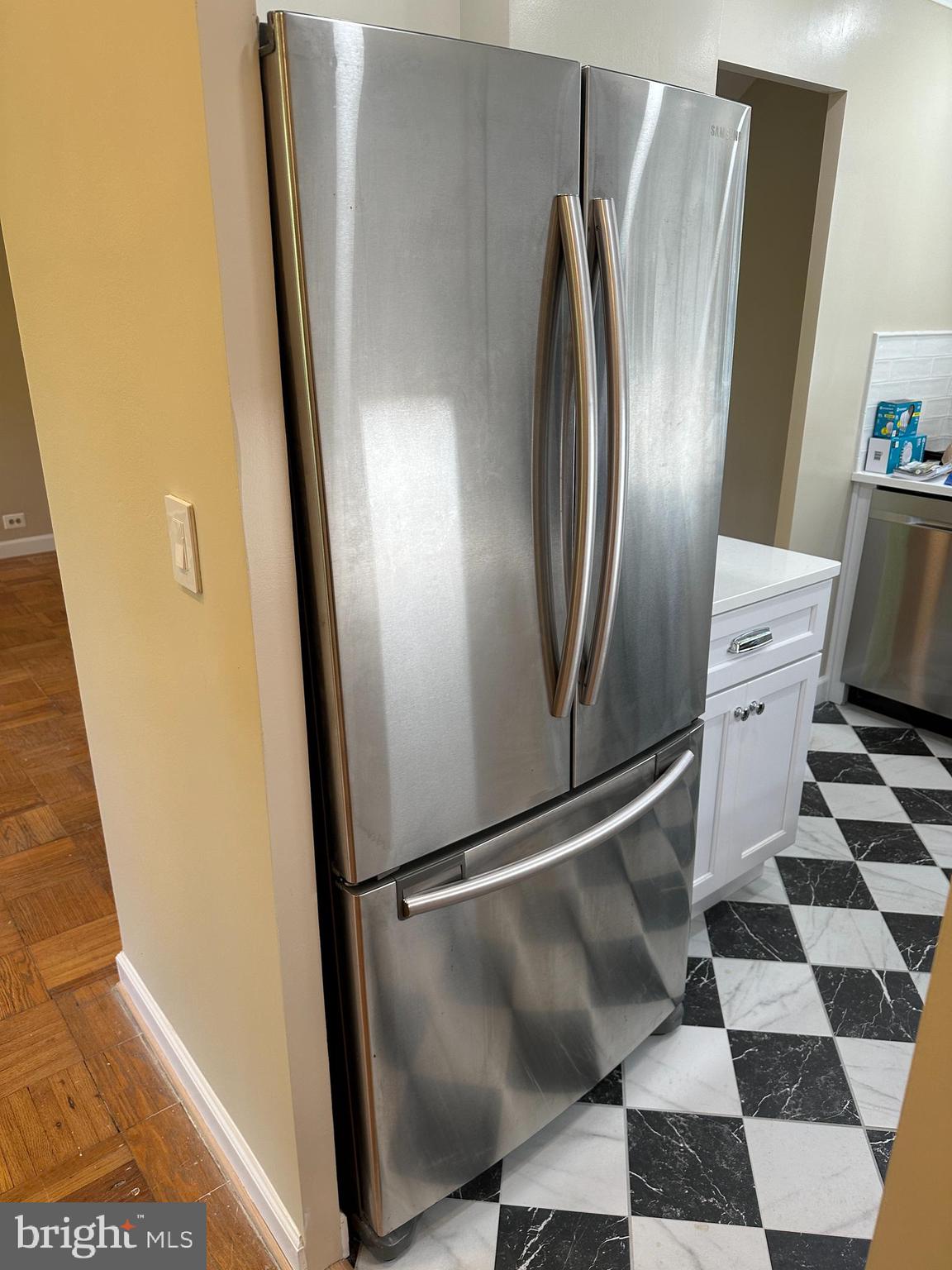 PARKFAIRFAX - Residential Lease