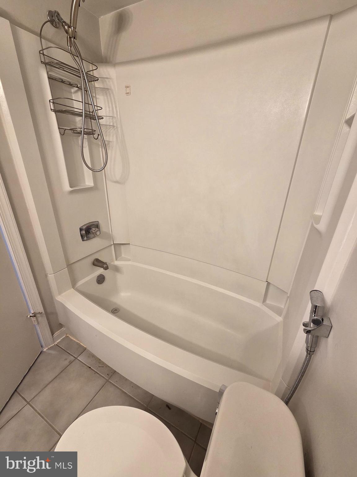 BURKE COVE - Residential Lease