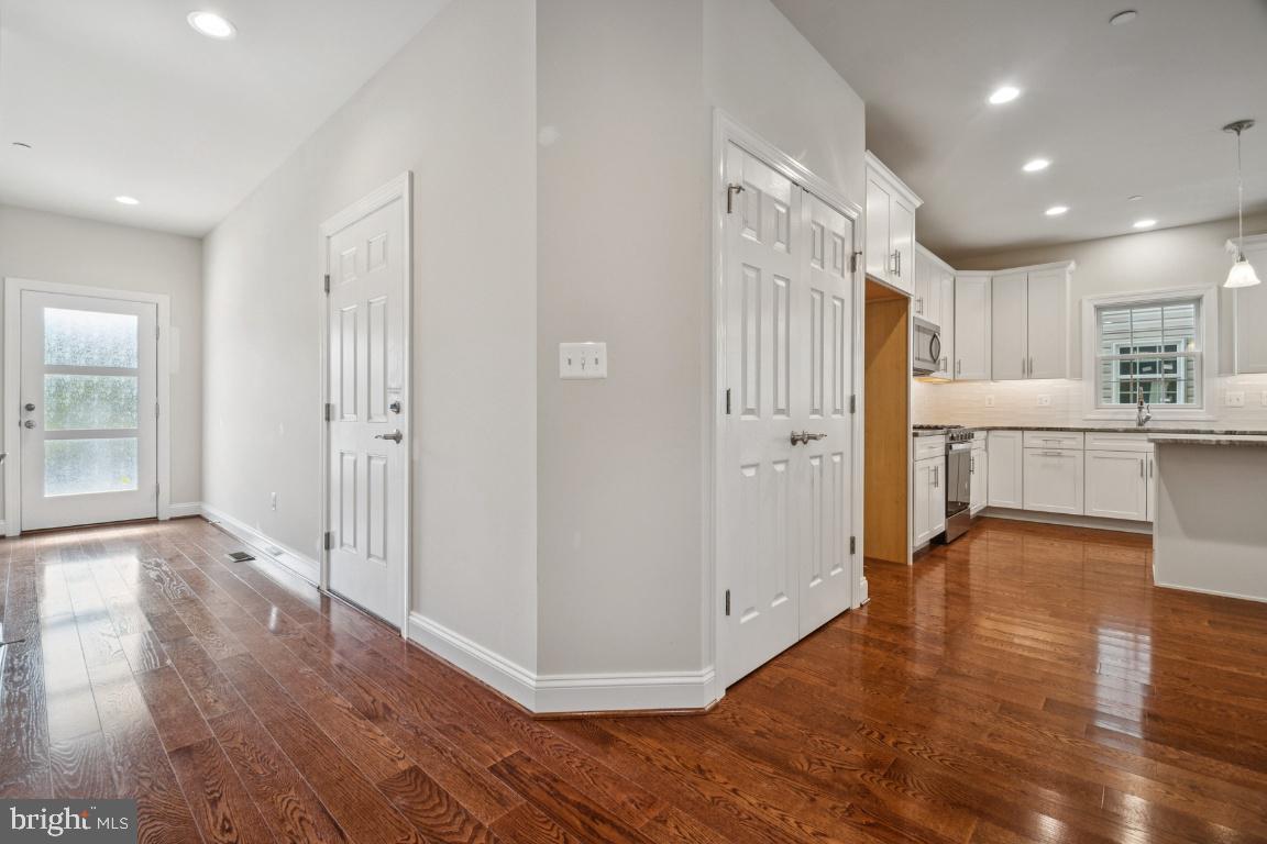 1714 BOTANICAL CT 23