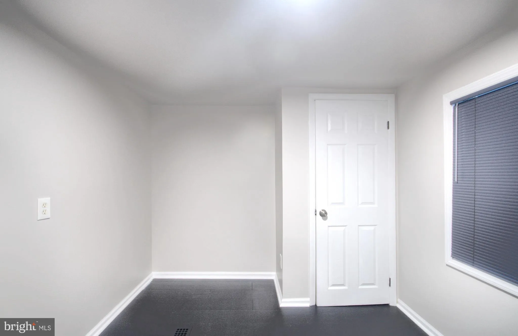 Williamstown, New Jersey 08094, United States, 2 Bedrooms Bedrooms, ,1 BathroomBathrooms,Residential,Active,26460