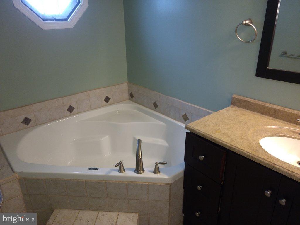 ELLENWOOD - Residential