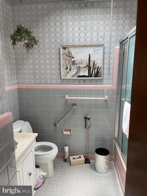 Philadelphia, Pennsylvania 19145, United States, 3 Bedrooms Bedrooms, ,2 BathroomsBathrooms,Residential,Contingent,77658