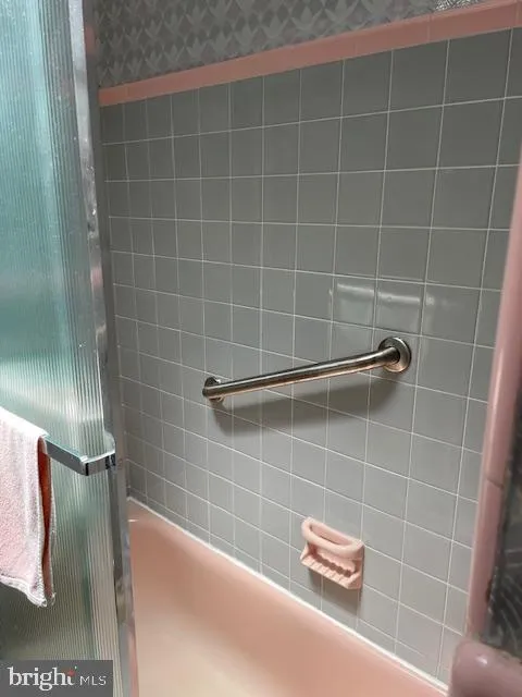 Philadelphia, Pennsylvania 19145, United States, 3 Bedrooms Bedrooms, ,2 BathroomsBathrooms,Residential,Contingent,77658