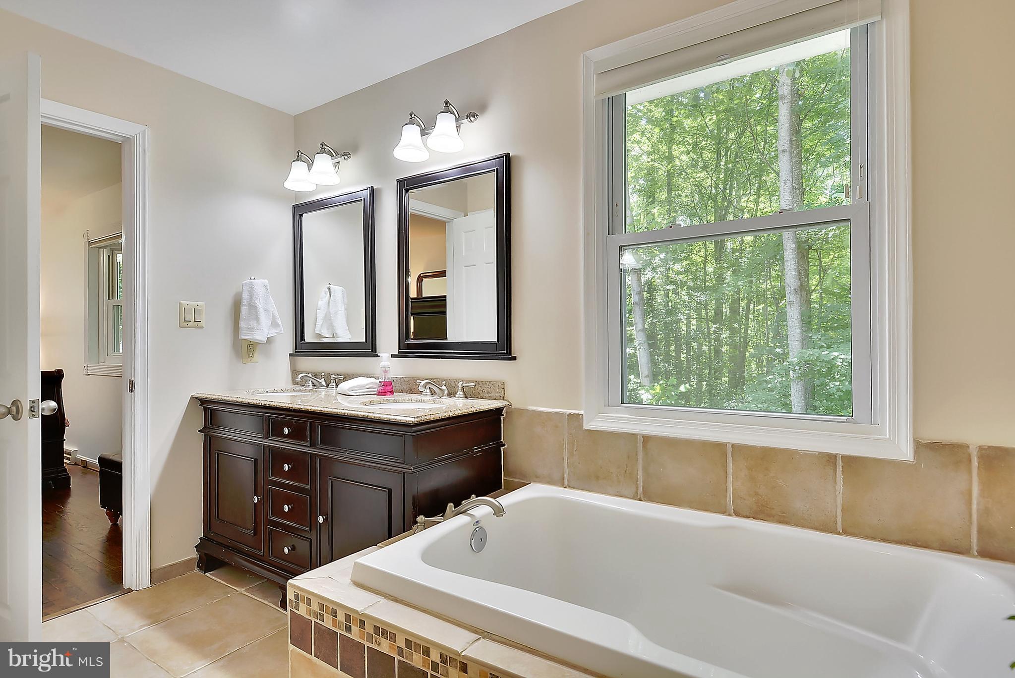 GAILA WOODS - Residential