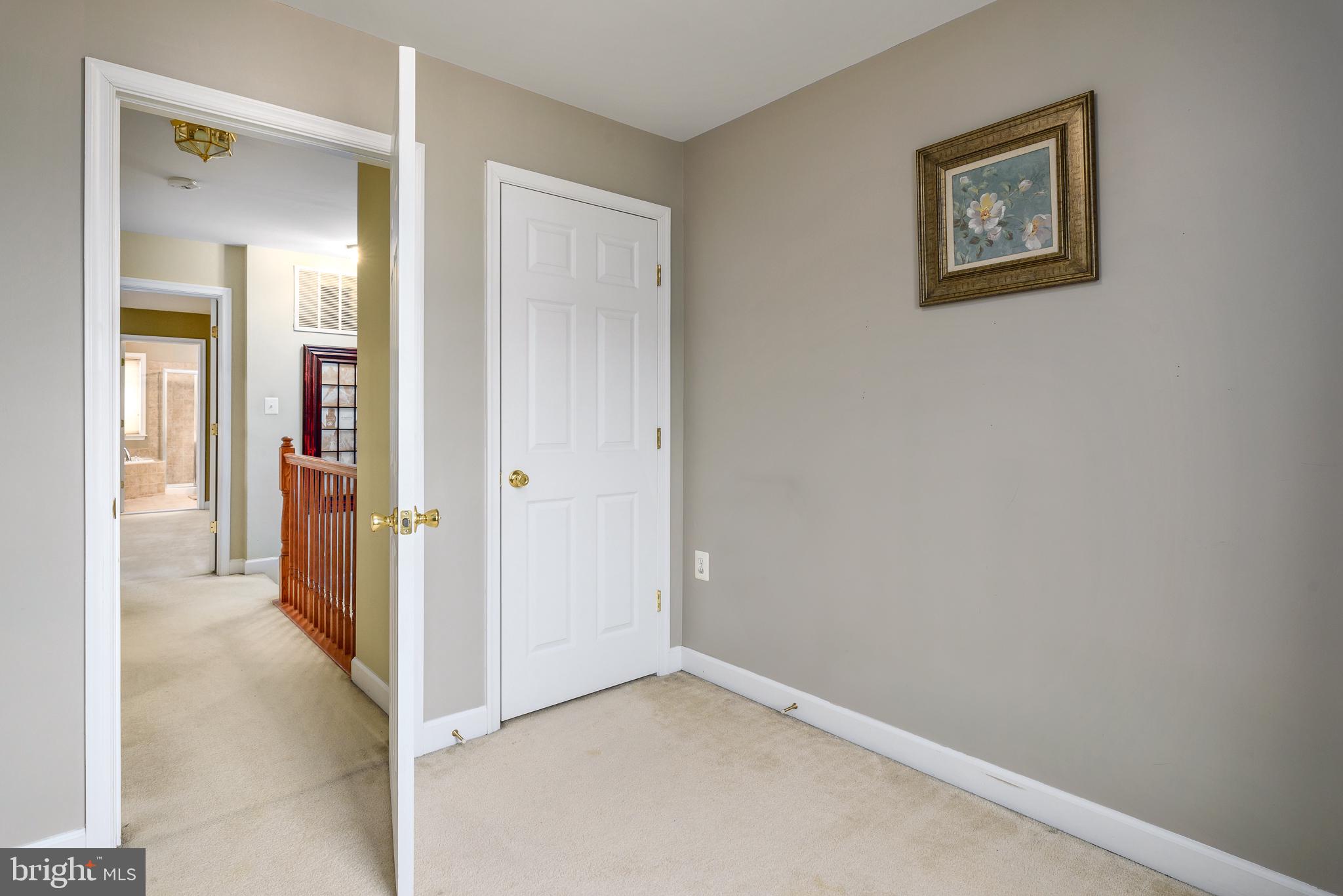 HAWKS VIEW GLEN - Residential