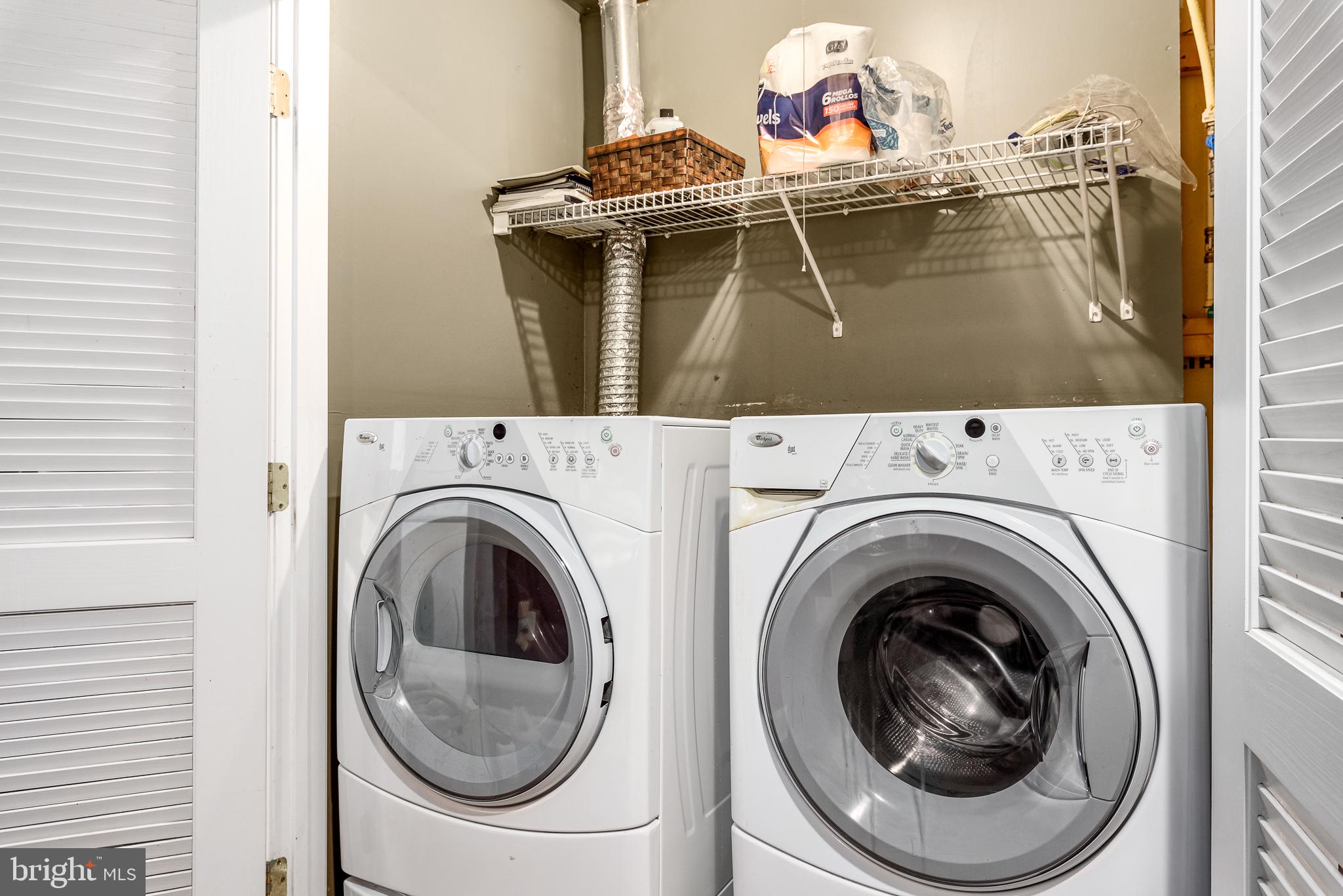 HAWKS VIEW GLEN - Residential