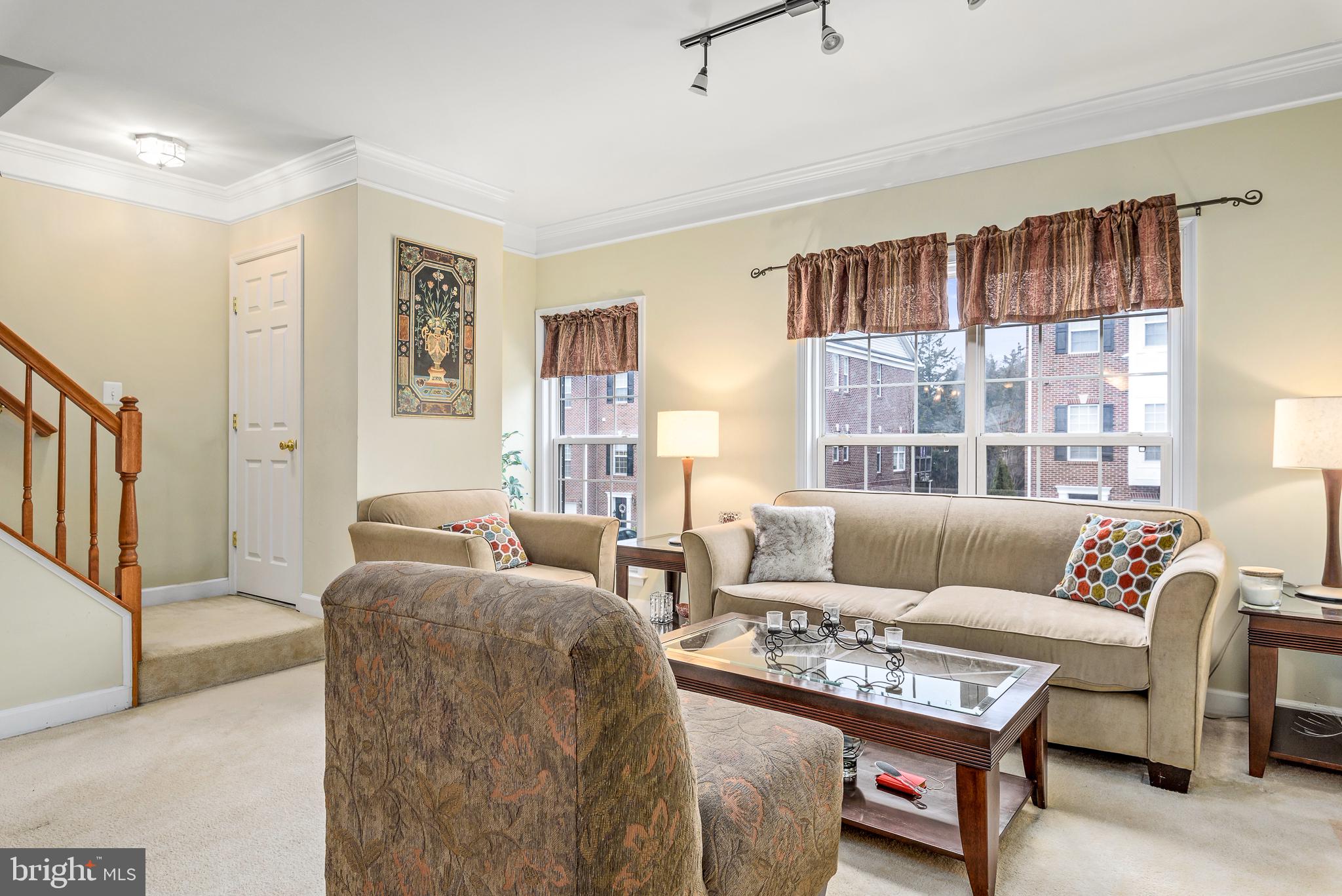 HAWKS VIEW GLEN - Residential