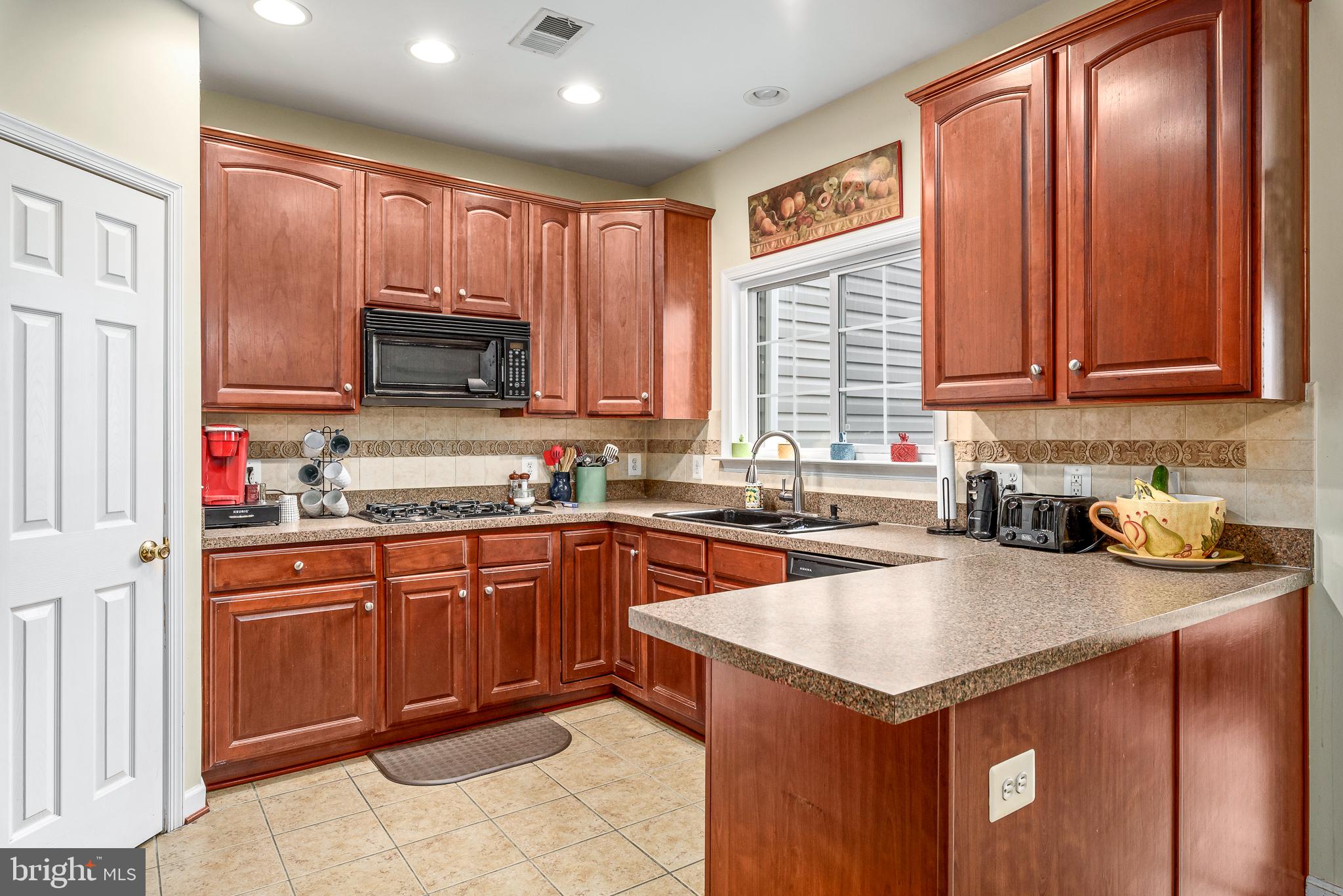 HAWKS VIEW GLEN - Residential