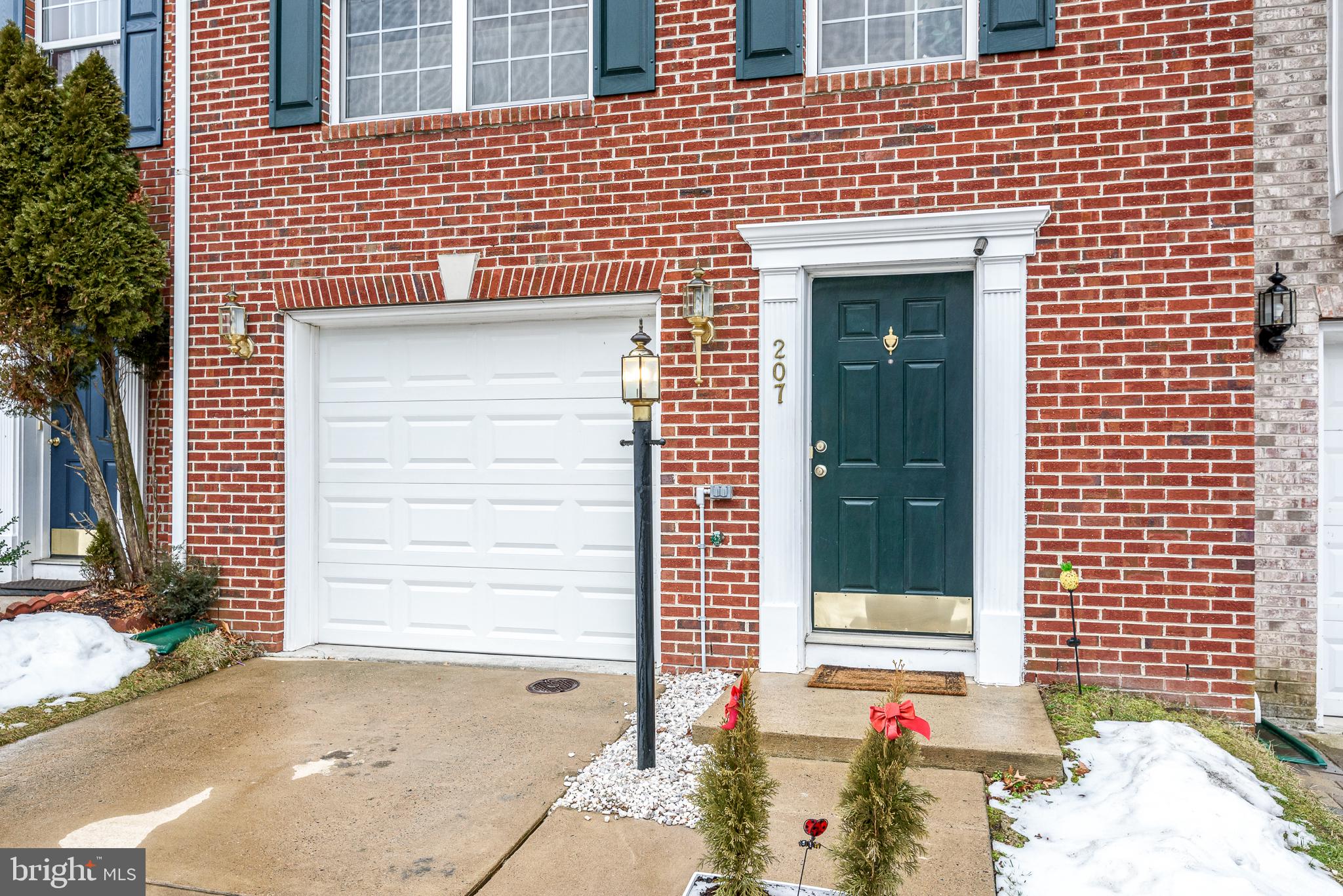 HAWKS VIEW GLEN - Residential