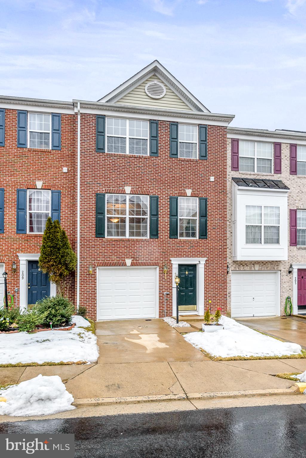 HAWKS VIEW GLEN - Residential