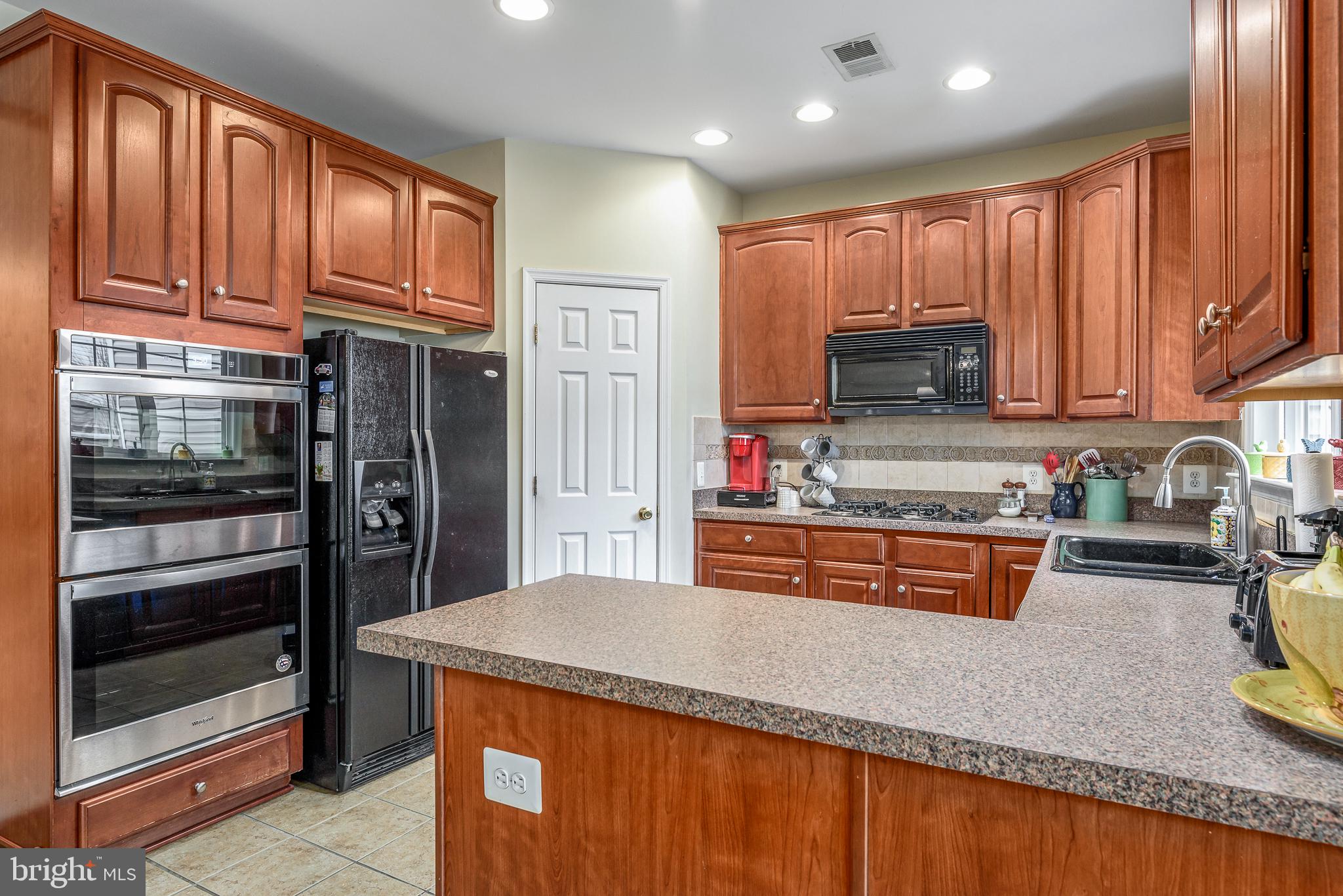 HAWKS VIEW GLEN - Residential