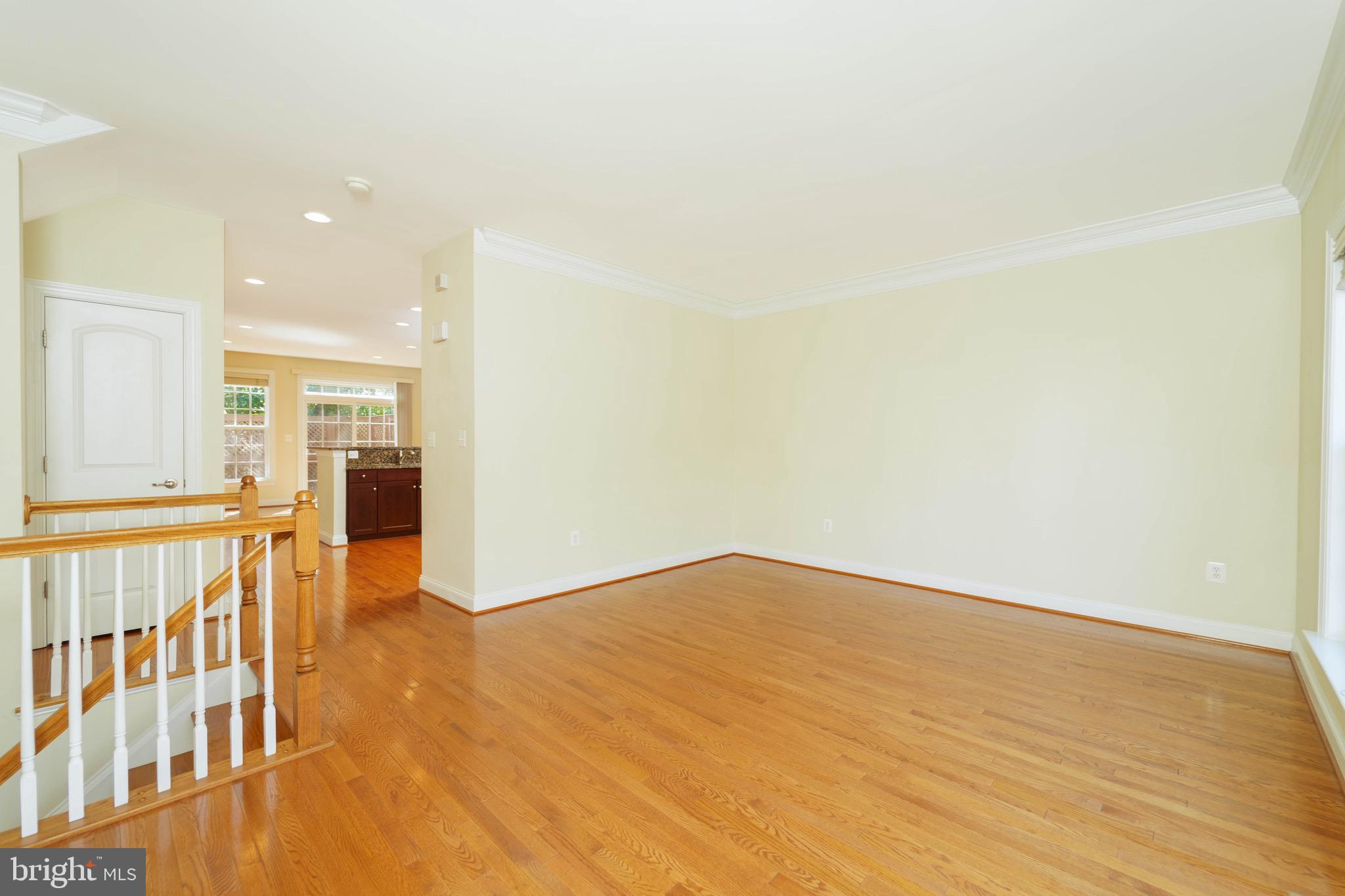 RESERVE AT TYSONS CORNER - Residential Lease