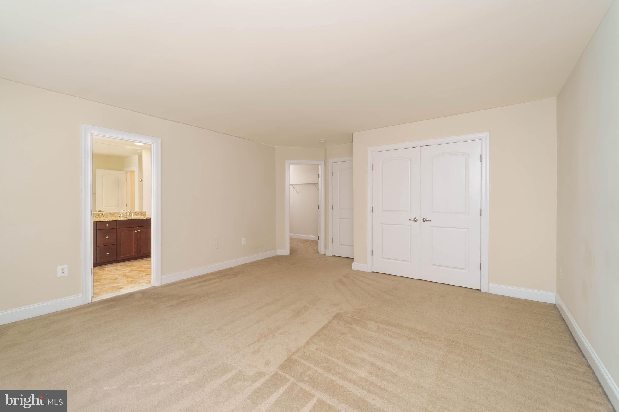 RESERVE AT TYSONS CORNER - Residential Lease