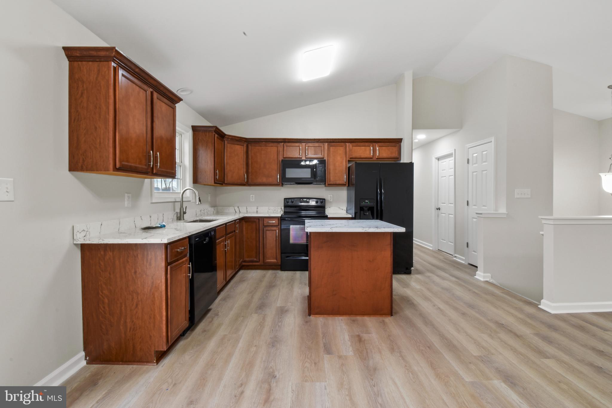 PRINCETON SHOALS - Residential