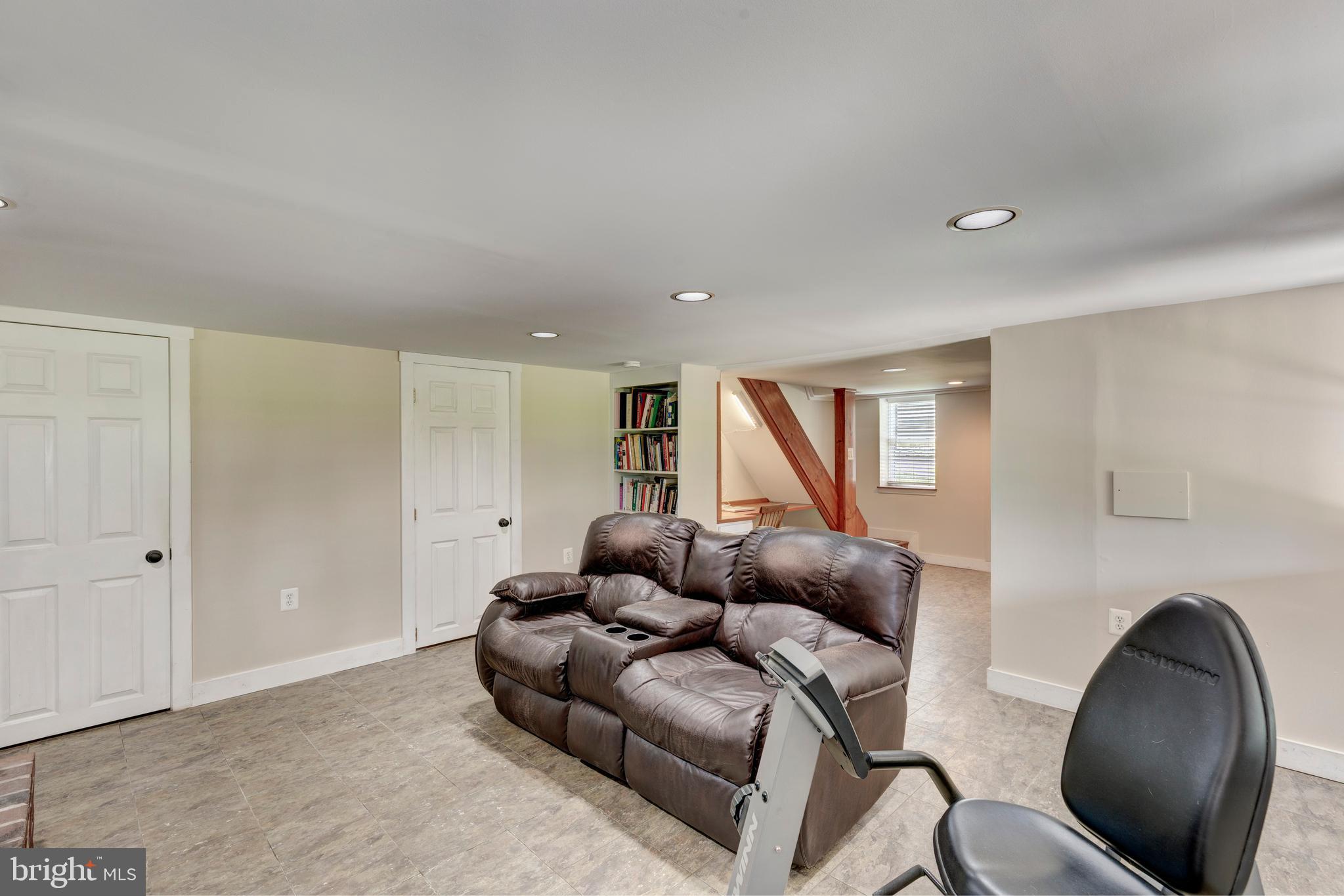 CARROLL COUNTY FARMETTES - Farm