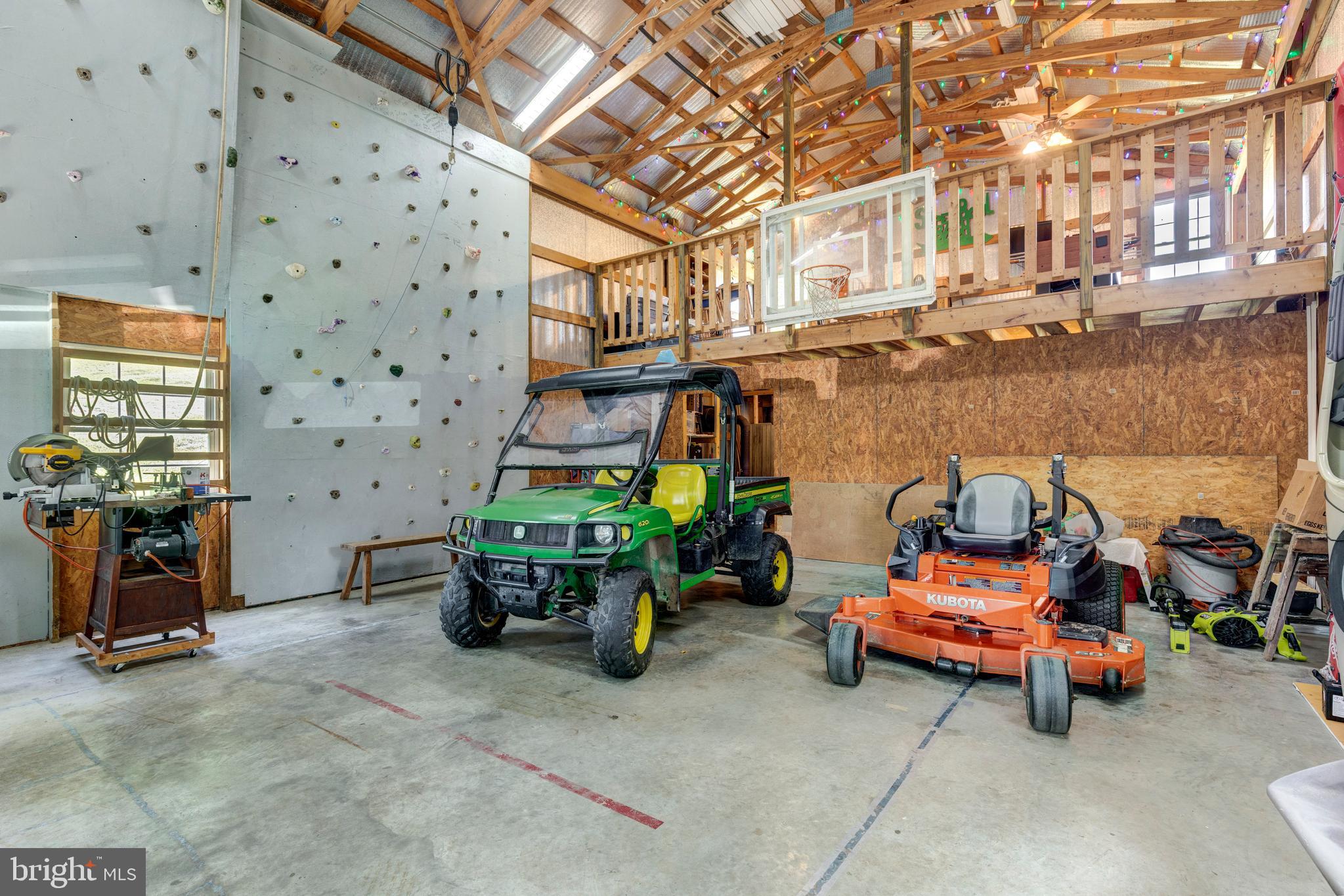 CARROLL COUNTY FARMETTES - Farm