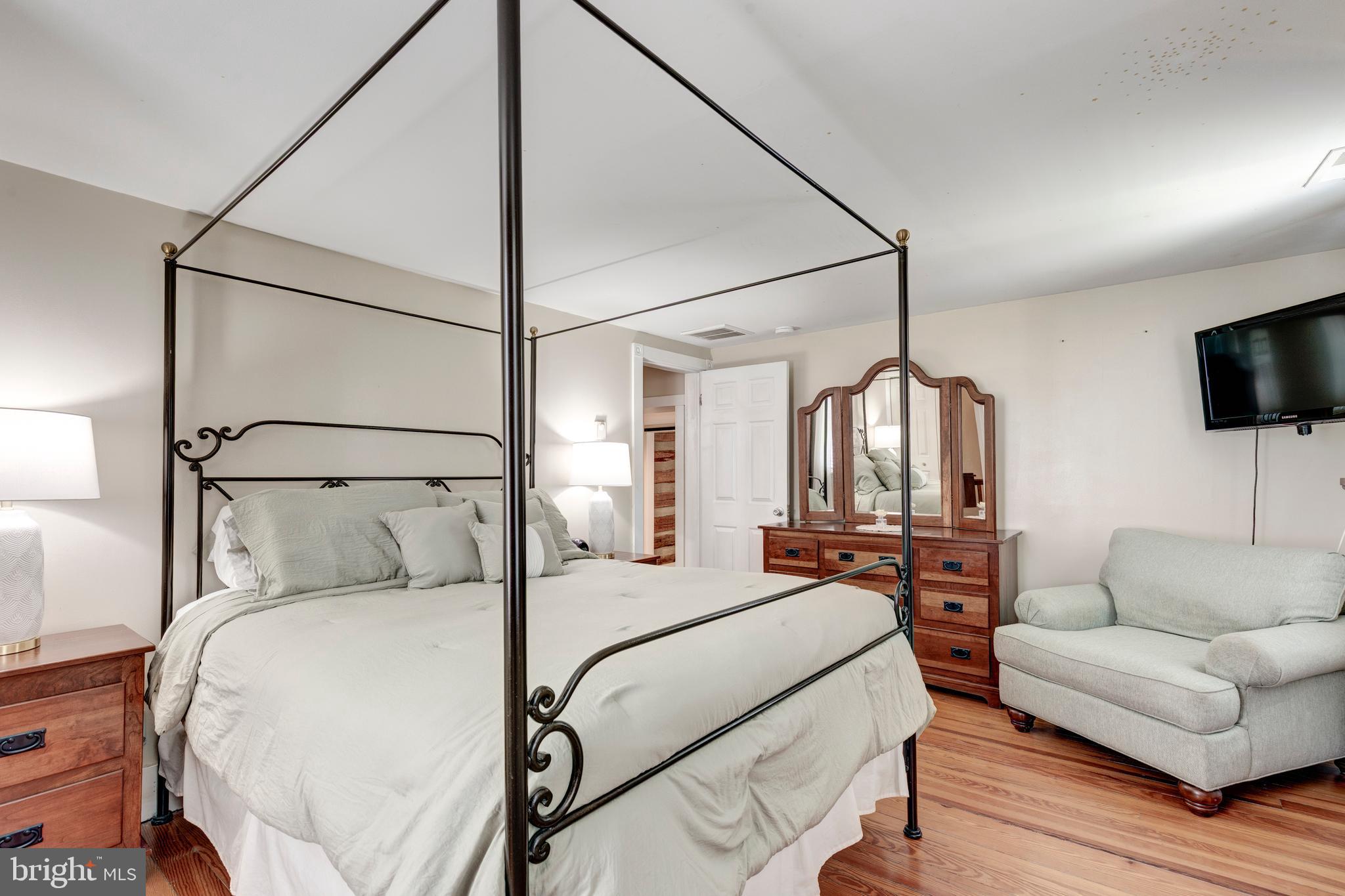 CARROLL COUNTY FARMETTES - Farm