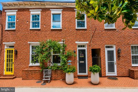 Photo of 1247 Knox Court, BALTIMORE, MD 21230 (MLS # MDBA2218888)