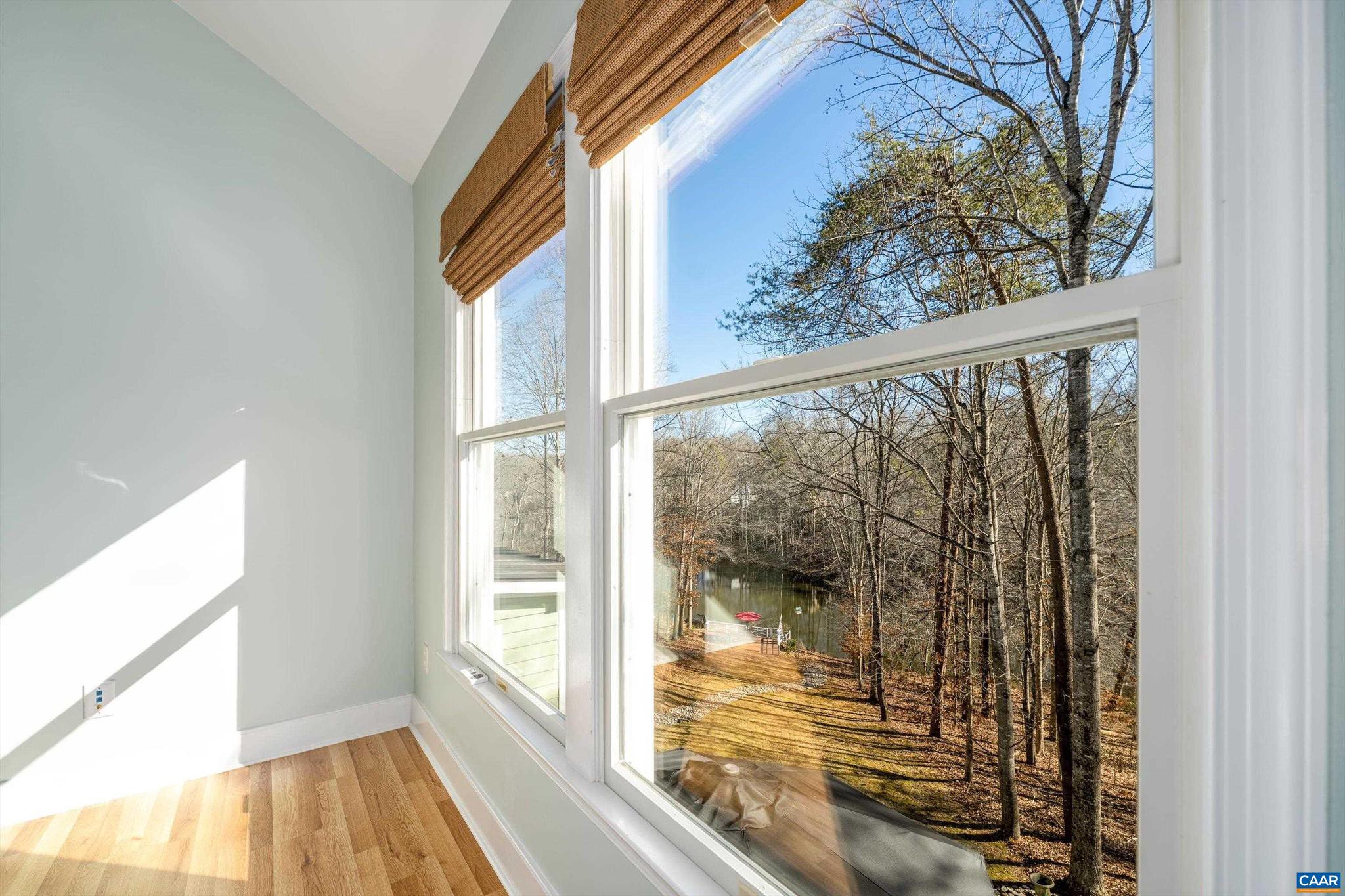 LAKE MONTICELLO - Residential