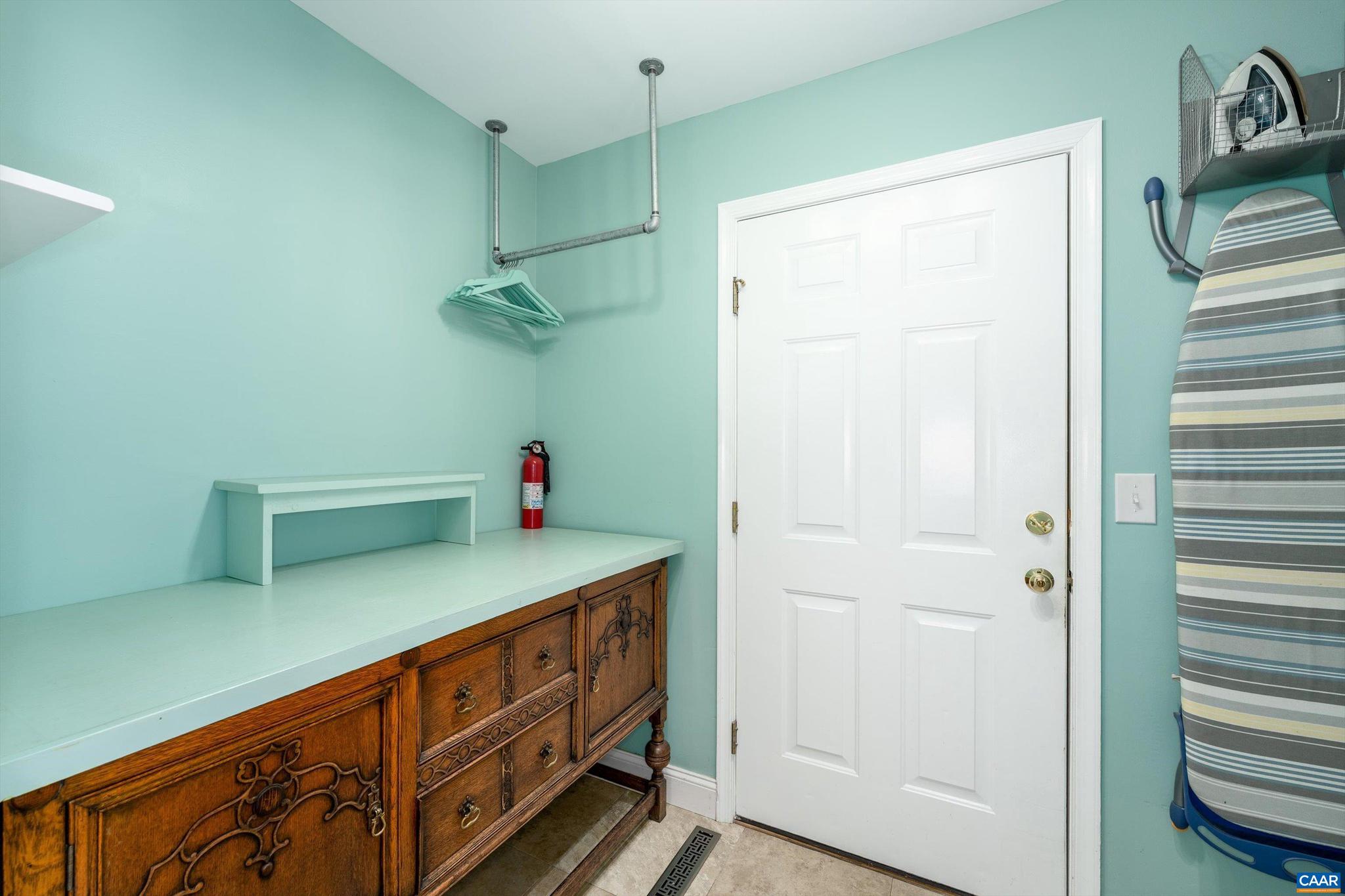 LAKE MONTICELLO - Residential