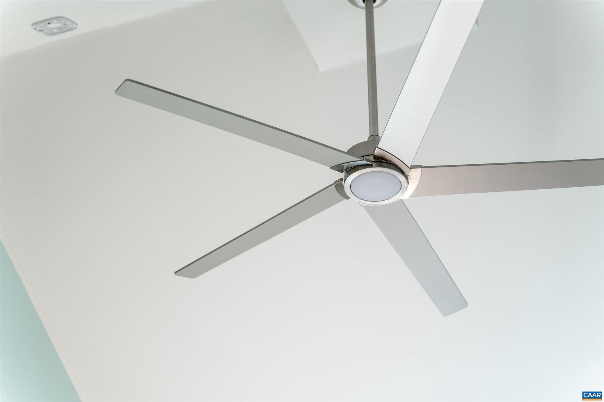 LAKE MONTICELLO - Residential