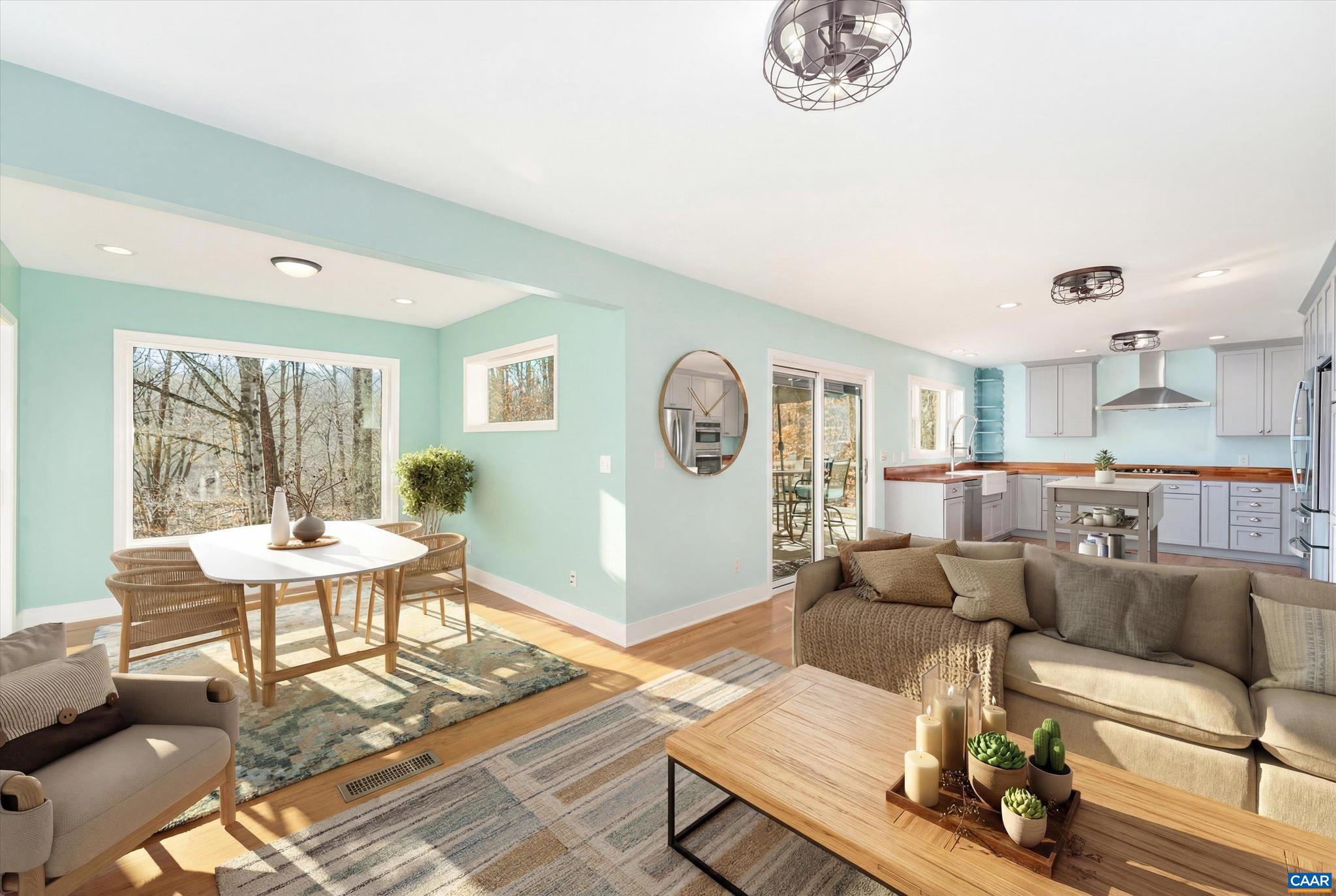 LAKE MONTICELLO - Residential