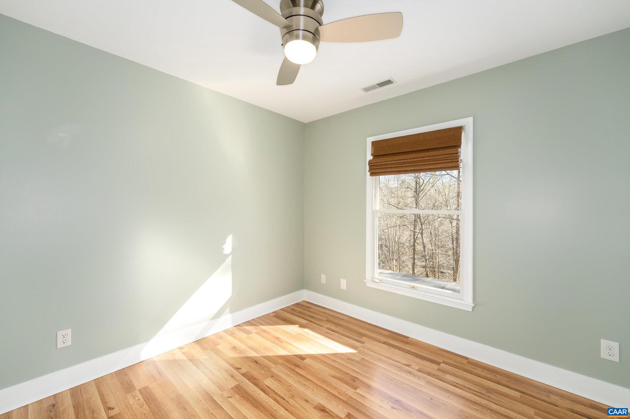 LAKE MONTICELLO - Residential