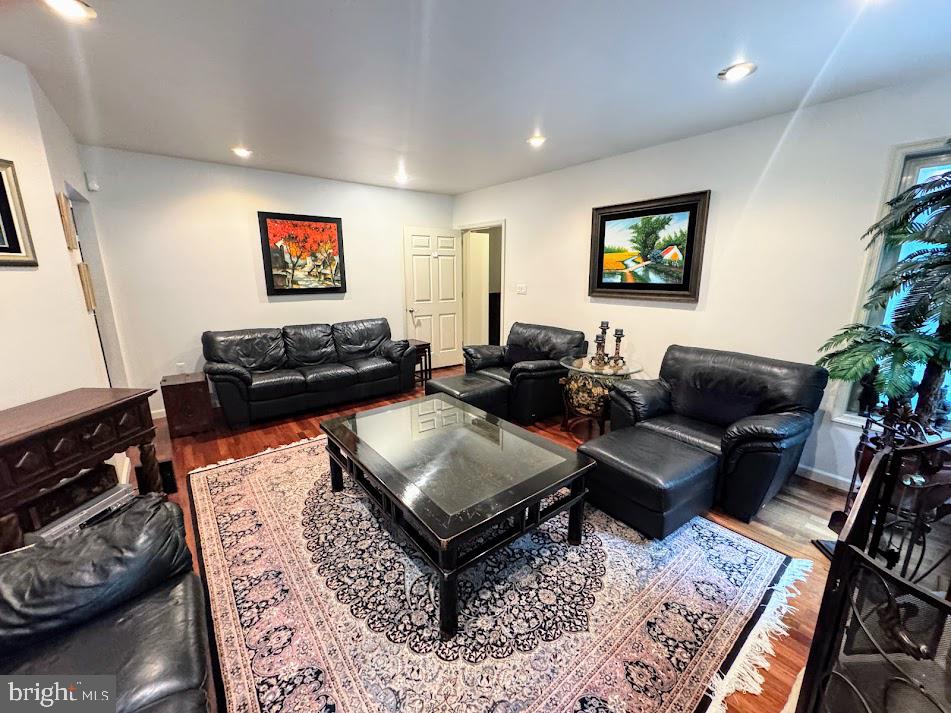 EAGLE ROCK RESORT - Residential