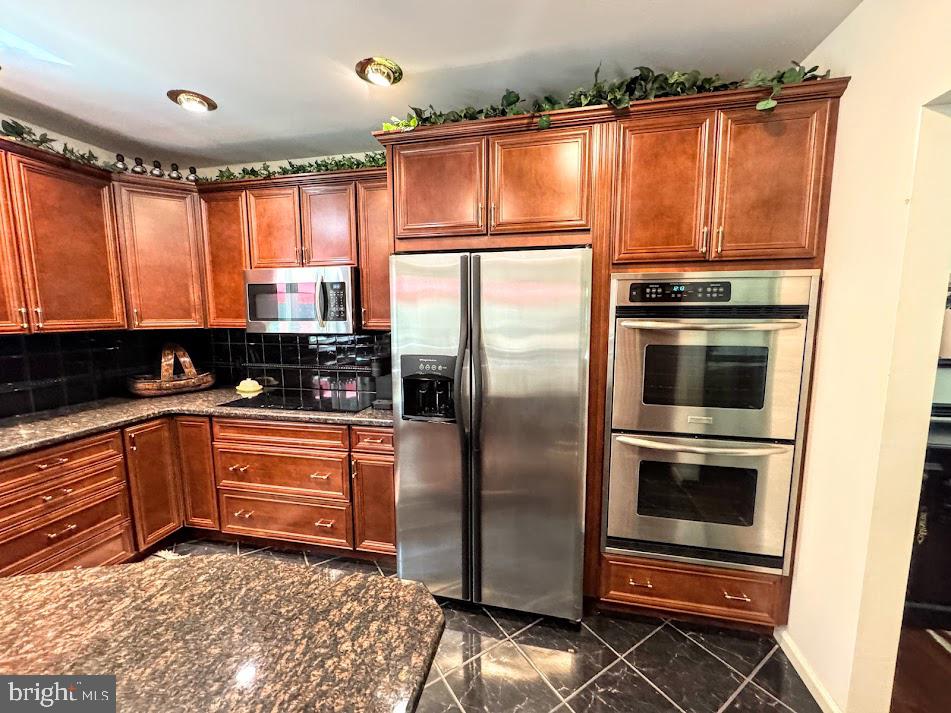 EAGLE ROCK RESORT - Residential