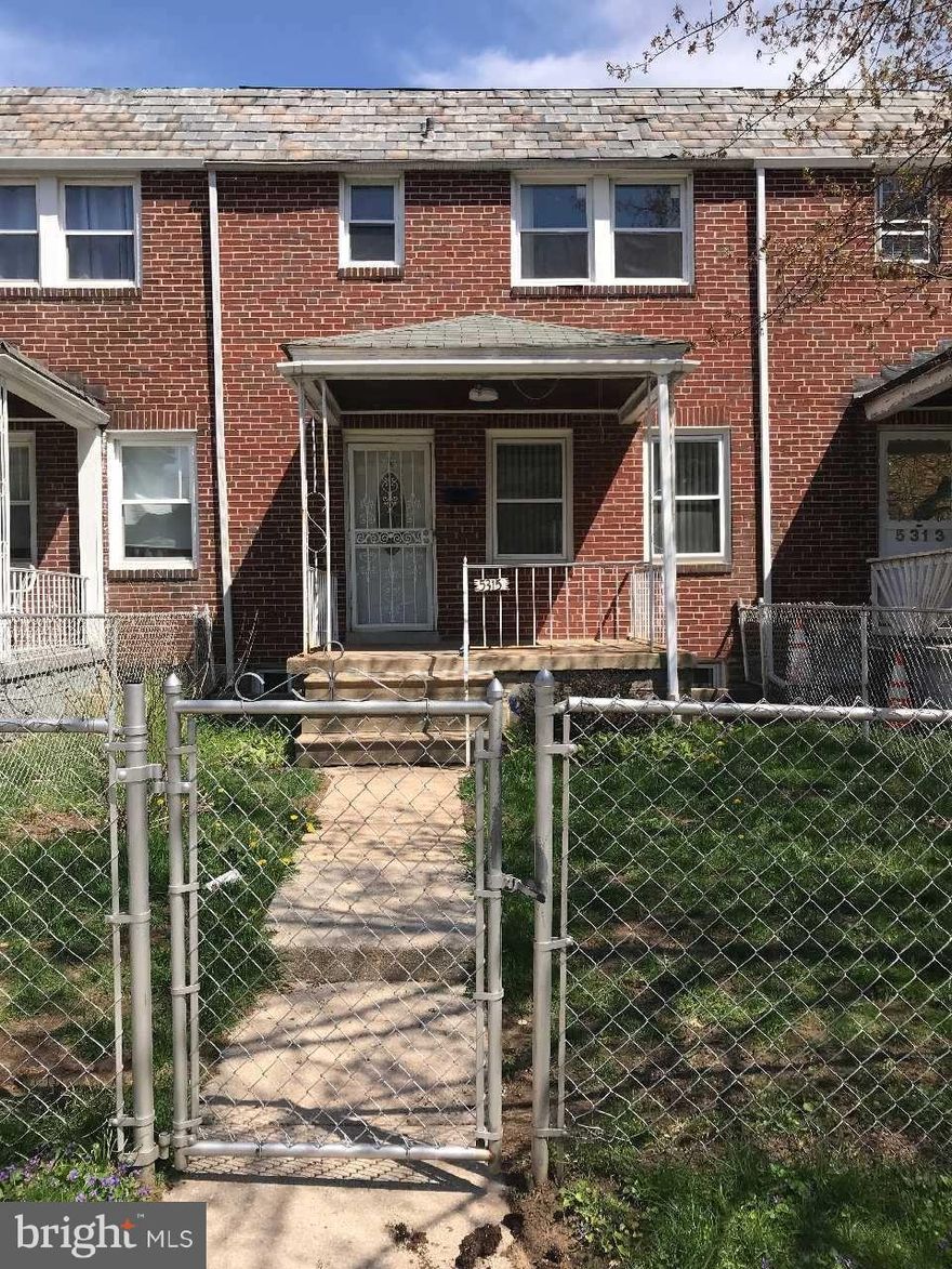 PRICE REDUCED AGAIN . SELLER READY TO SELL "SOLD AS IS"  SELLER MAKES NO REPAIR .GOLDEN OPPORTUNITY TO OWN THIS 4BRD ,2FULL BATH TOWNHOUSE. GREAT FOR INVESTORS AND FIRST TIME HOME BUYERS. CLOSE TO EVERYTHING YORK ROAD AND DOWNTOWN BALTIMORE