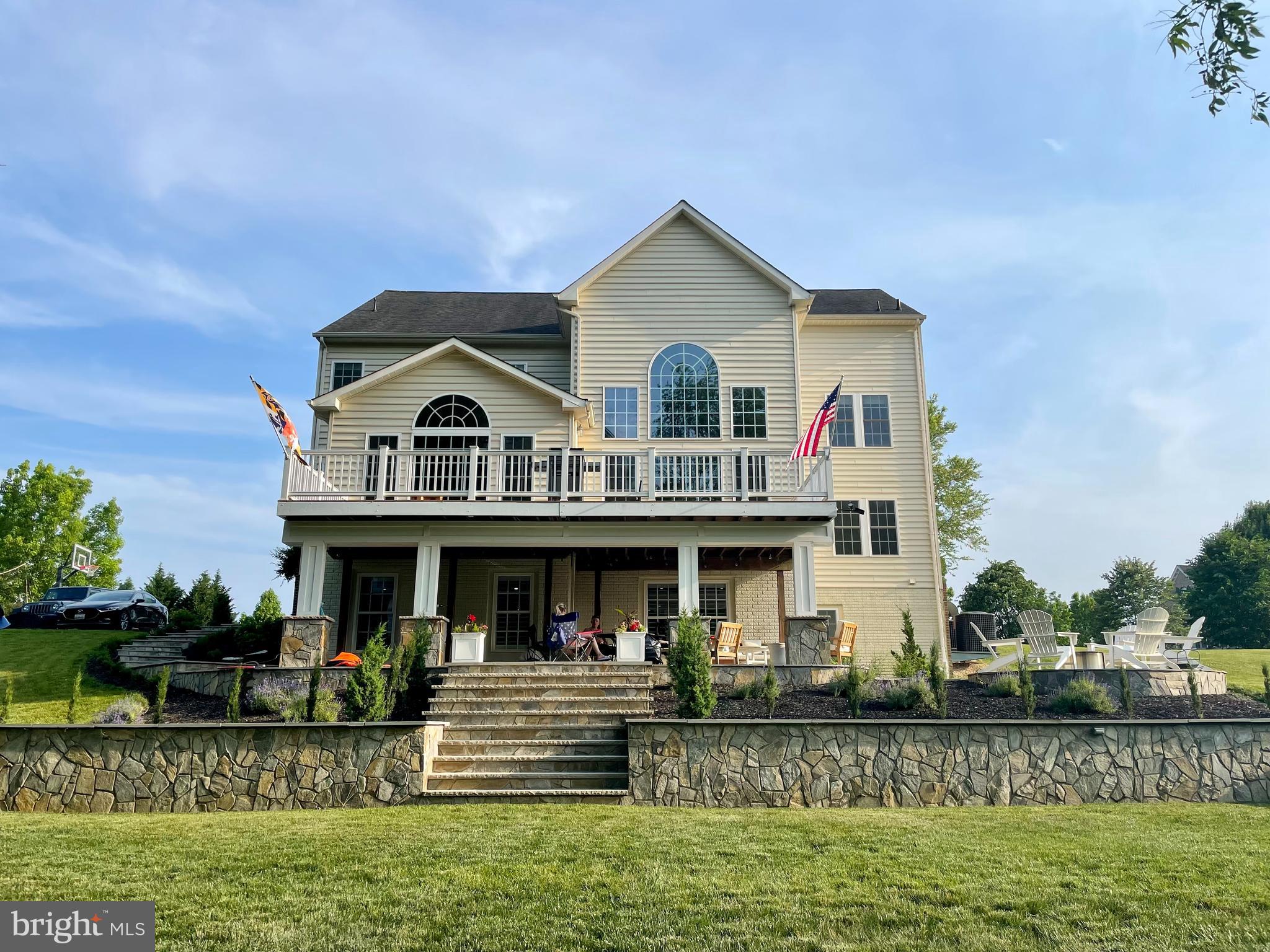 ROBERTS LANDING - Residential