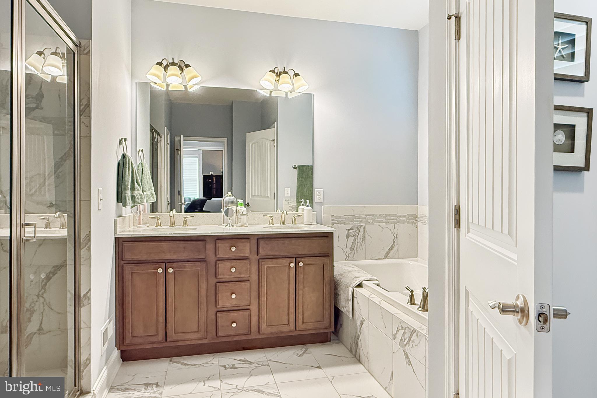 INDEPENDENCE - Residential