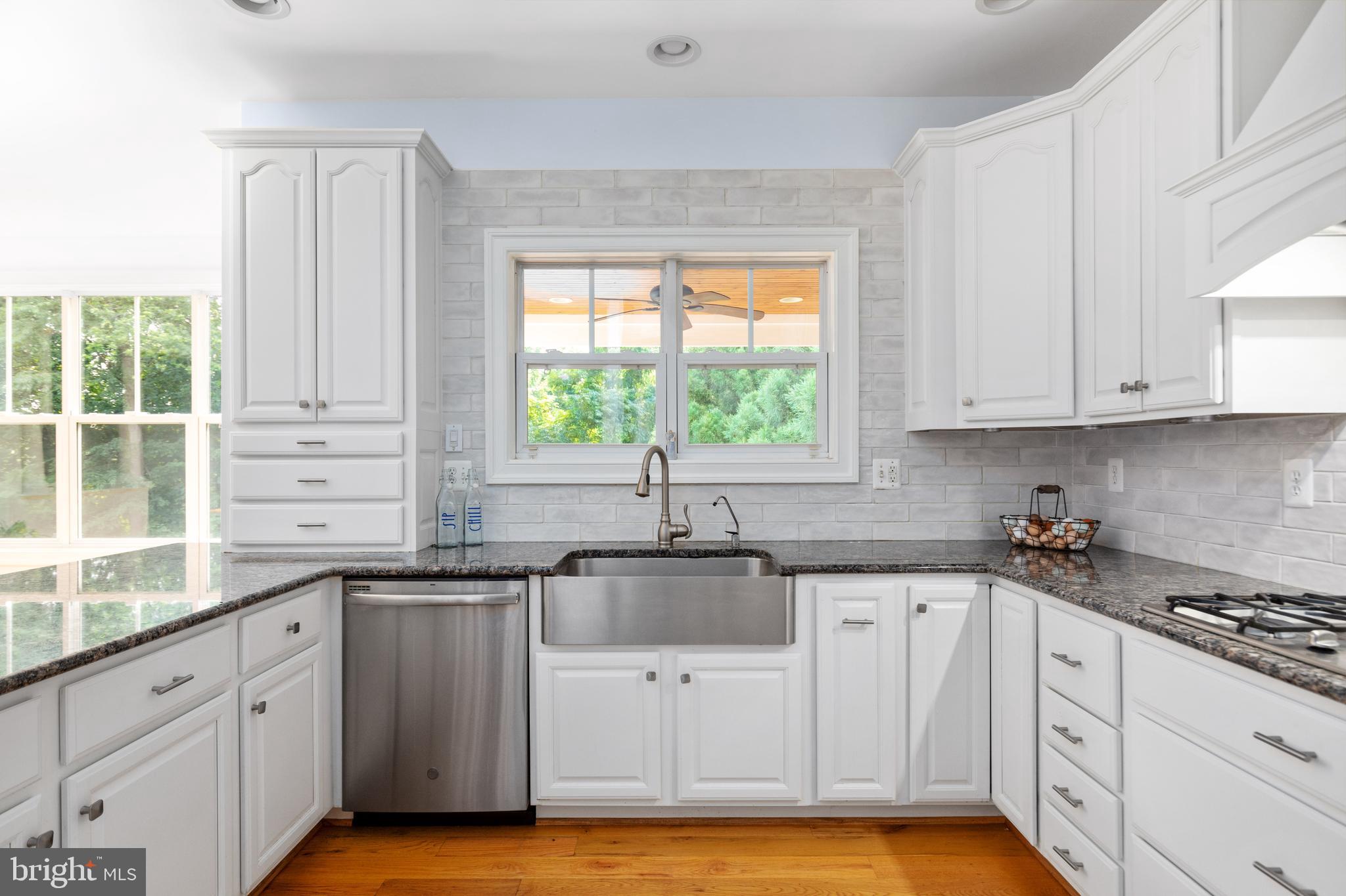 BAYSIDE - Residential