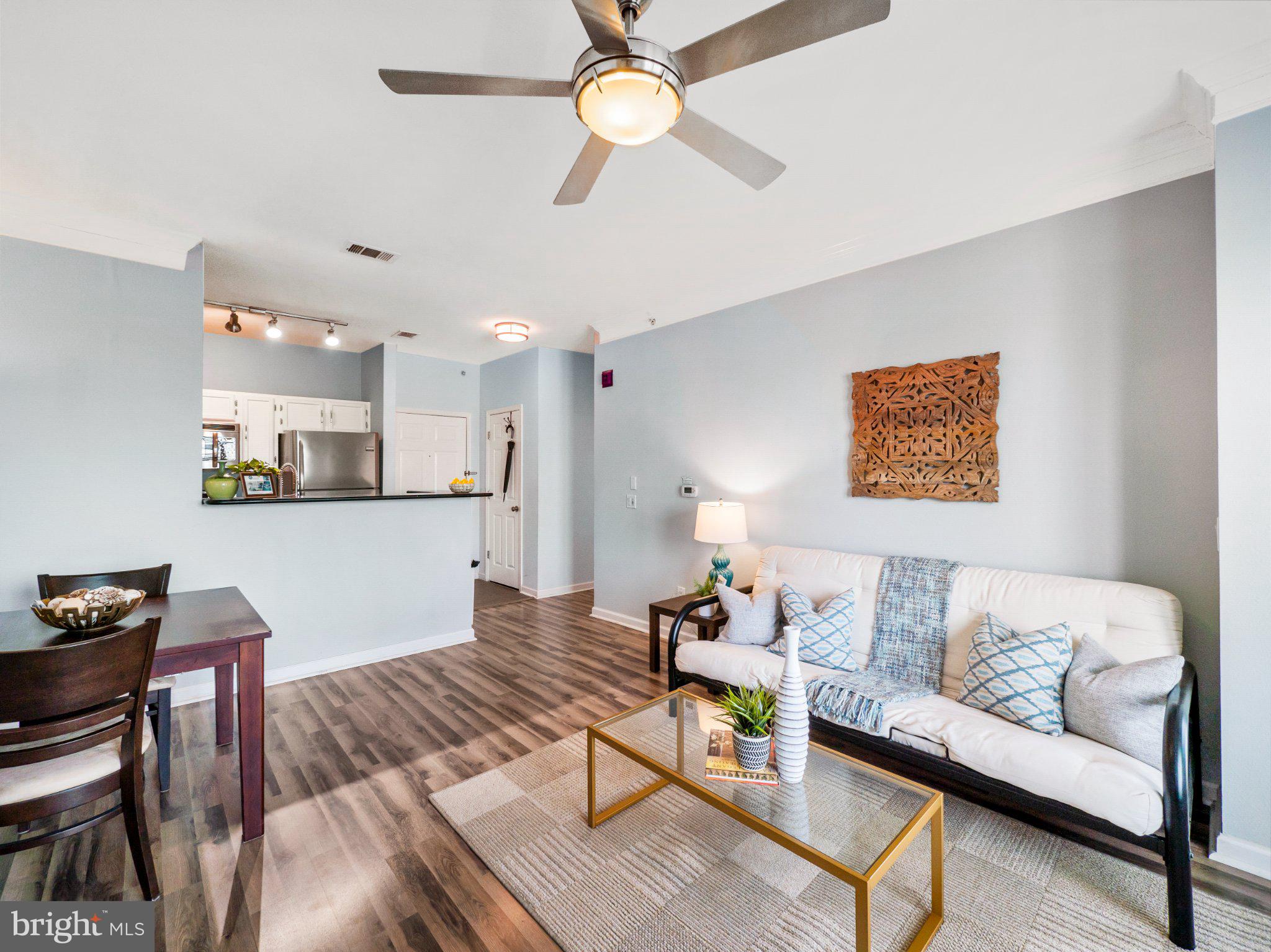 1521 SPRING GATE DRIVE 10401