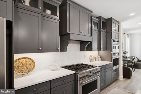 Tiny photo for 14911 Deco Circle #LOT 94, CHANTILLY, VA 20151 (MLS # VAFX2279260)
