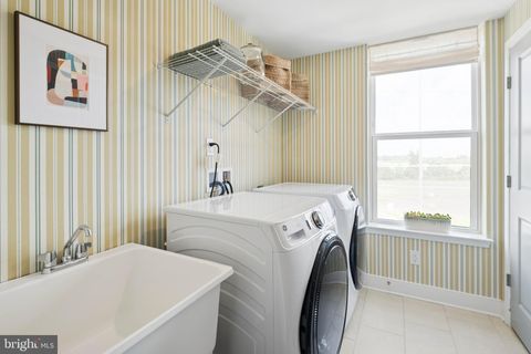 Tiny photo for 14911 Deco Circle #LOT 94, CHANTILLY, VA 20151 (MLS # VAFX2279260)
