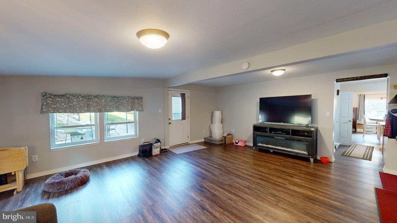 FORT ASHBY - Residential