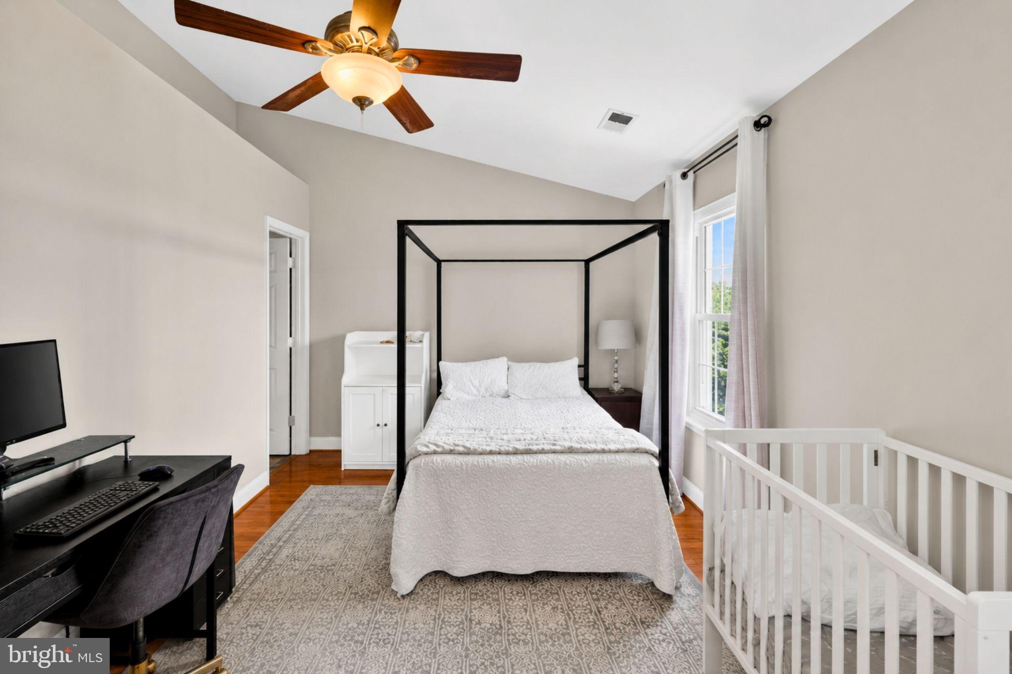 BELMONT STATION - Residential