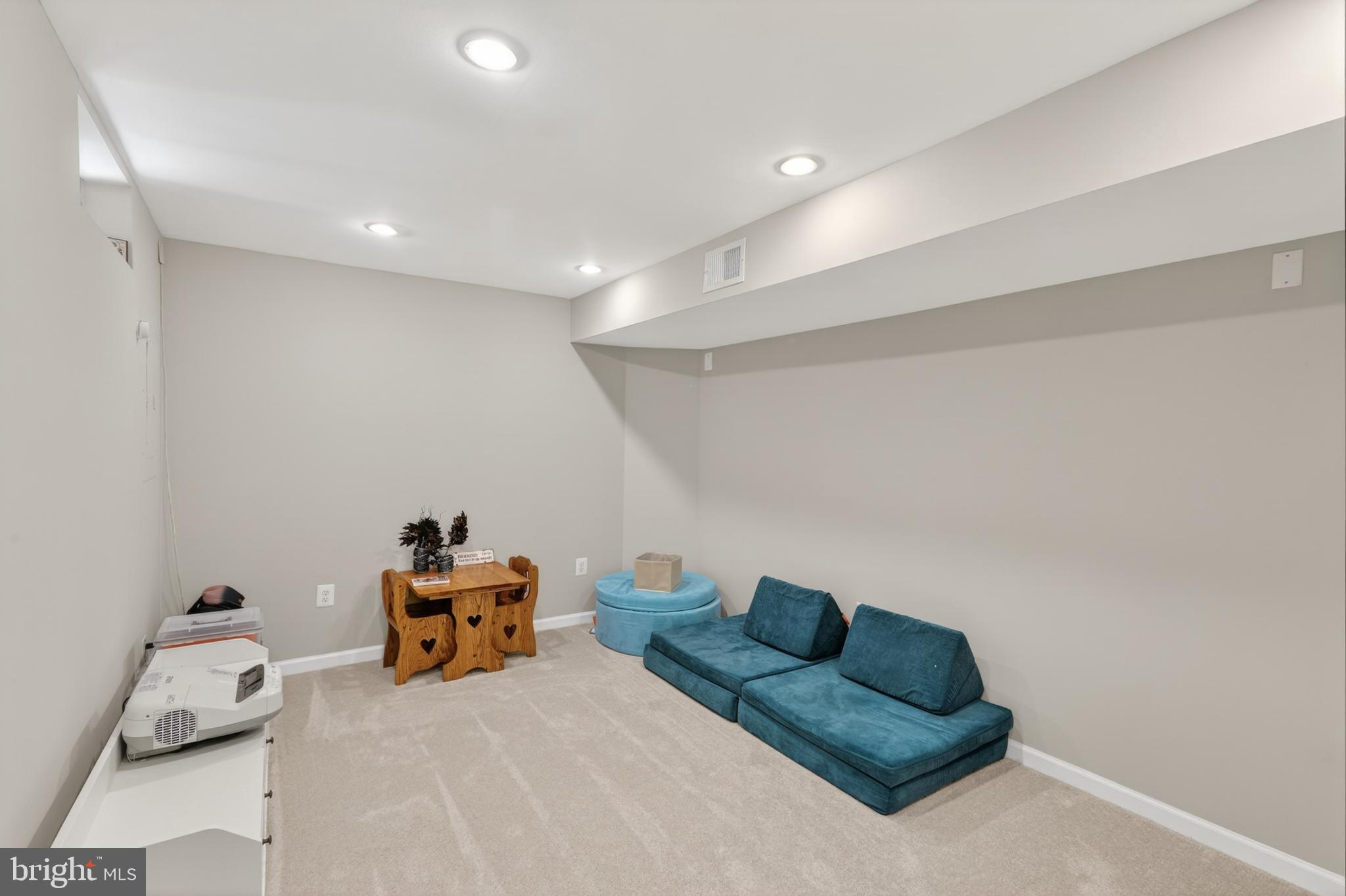 BELMONT STATION - Residential