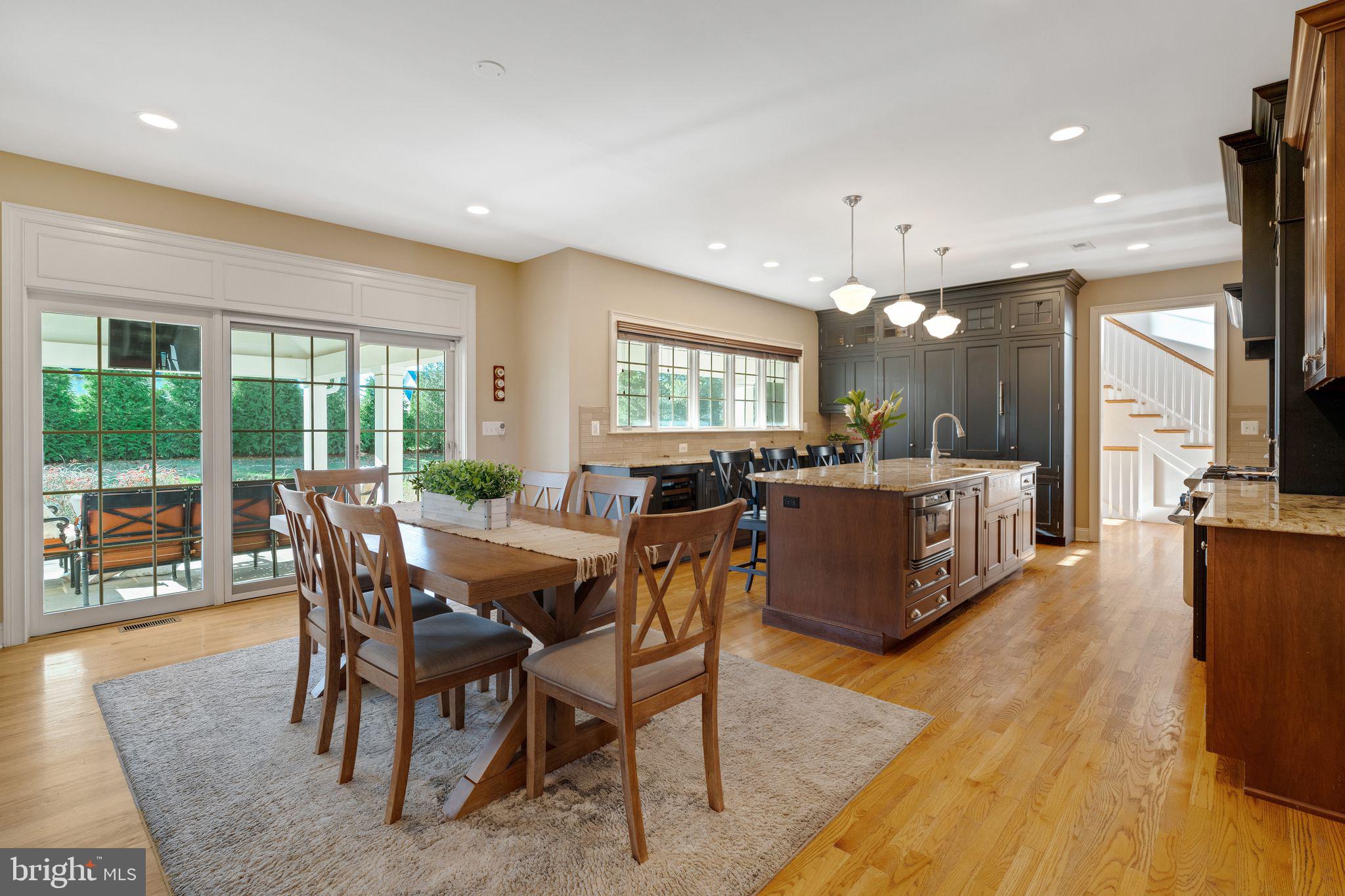 MAPLEWOOD - Residential