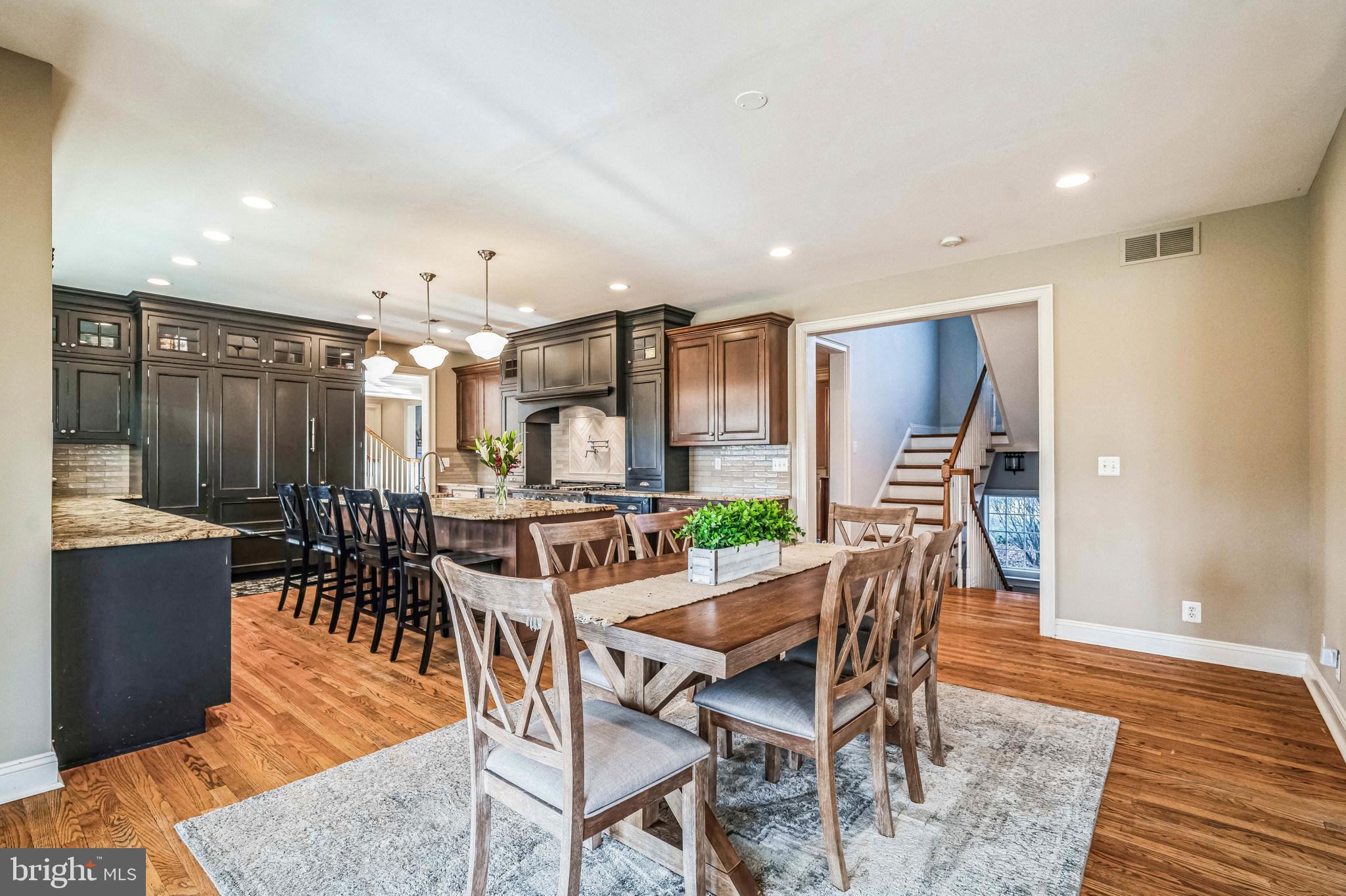 MAPLEWOOD - Residential