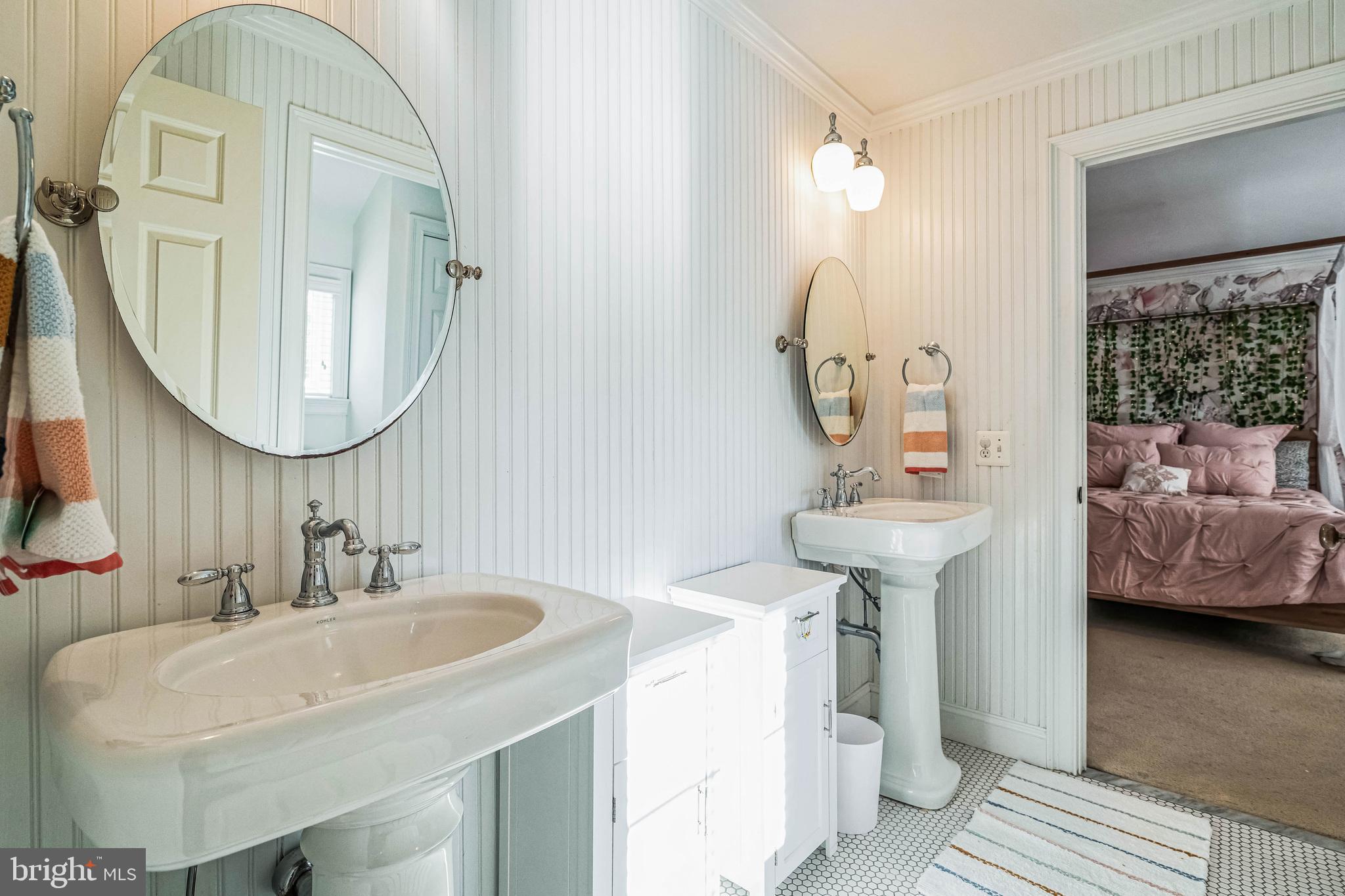 MAPLEWOOD - Residential