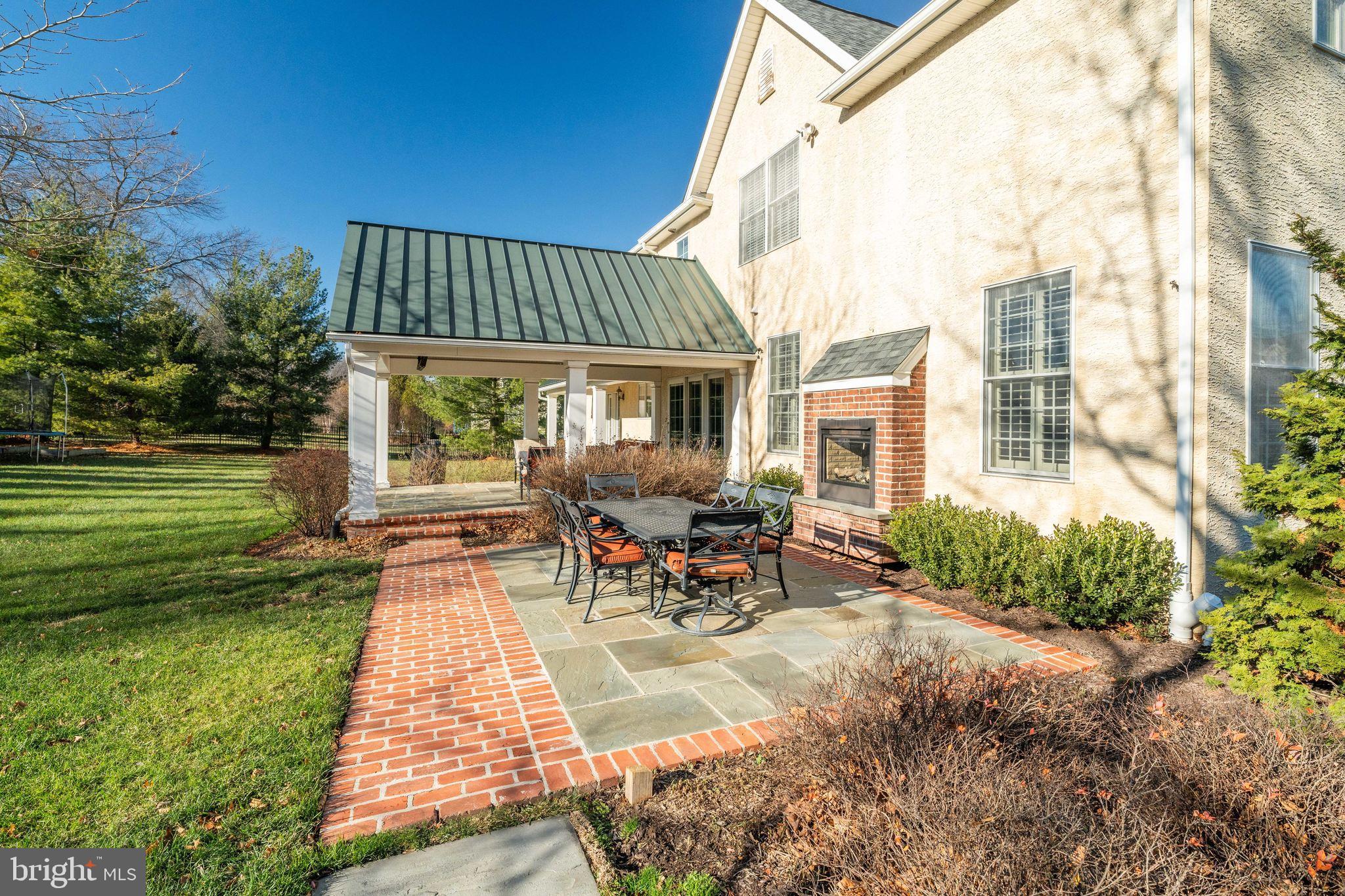 MAPLEWOOD - Residential