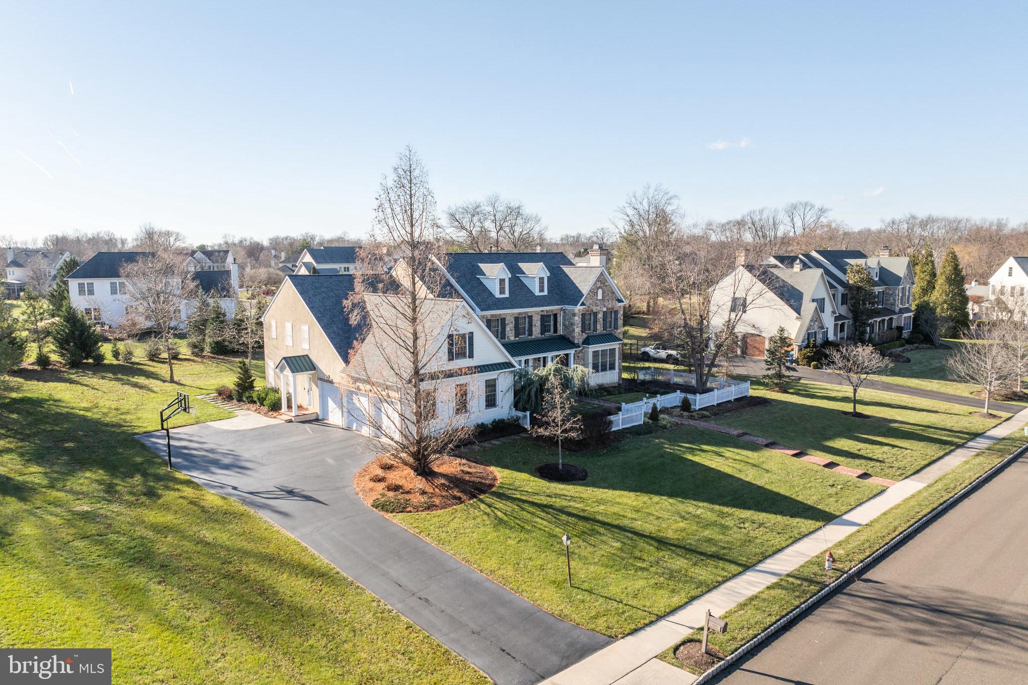 MAPLEWOOD - Residential