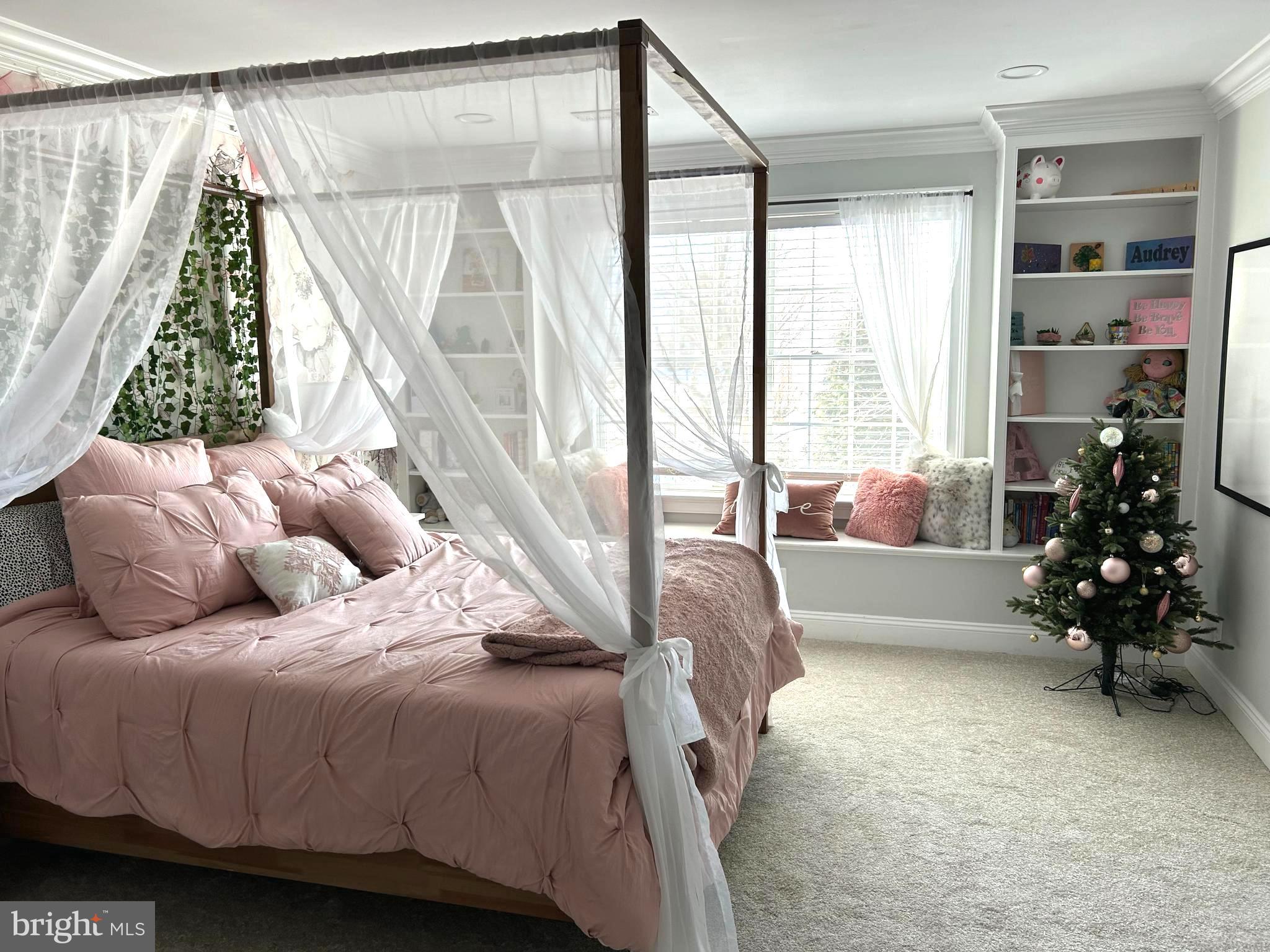 MAPLEWOOD - Residential