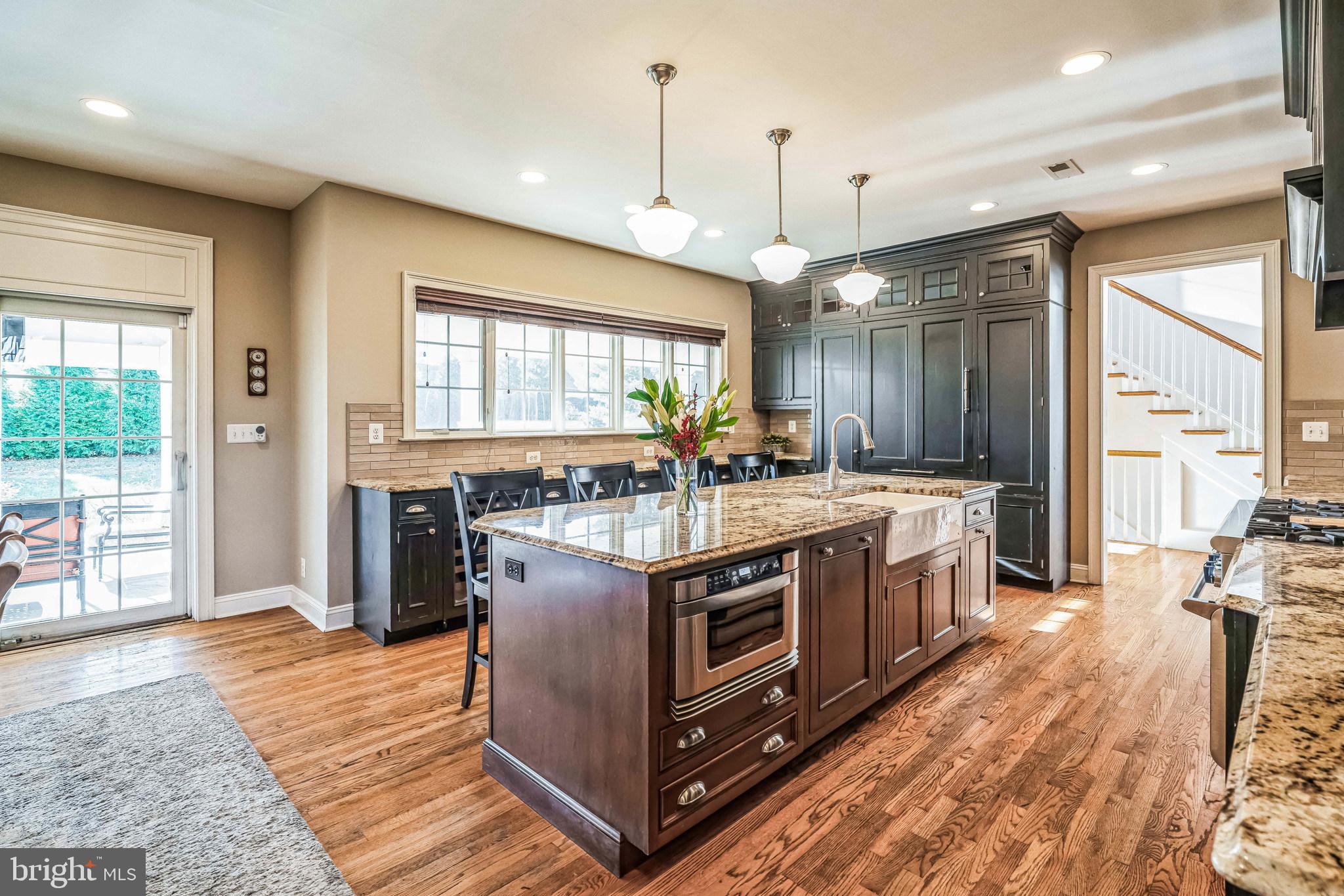 MAPLEWOOD - Residential